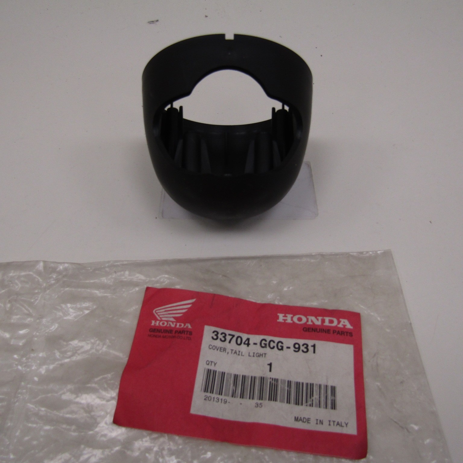 Supporto scatola fanale posteriore Taillight box support Honda Sky 50 97 02