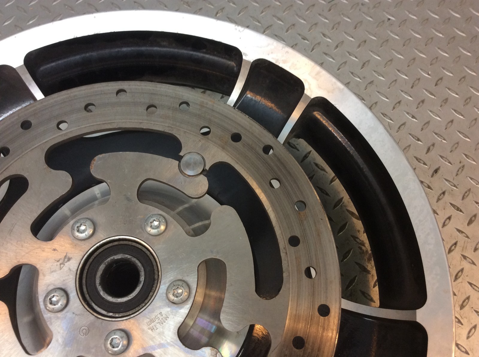 09-25 Harley Davidson Touring 5 Spoke Airstrike Front Rim Wheel 18×3.5 25mm