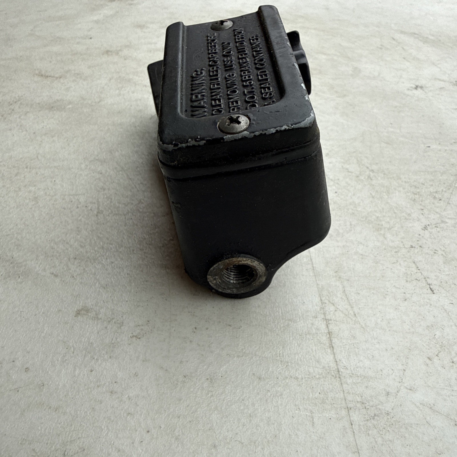 Genuine Harley Davidson EVO 5/8″ Front Master Cylinder Reservoir 91-95