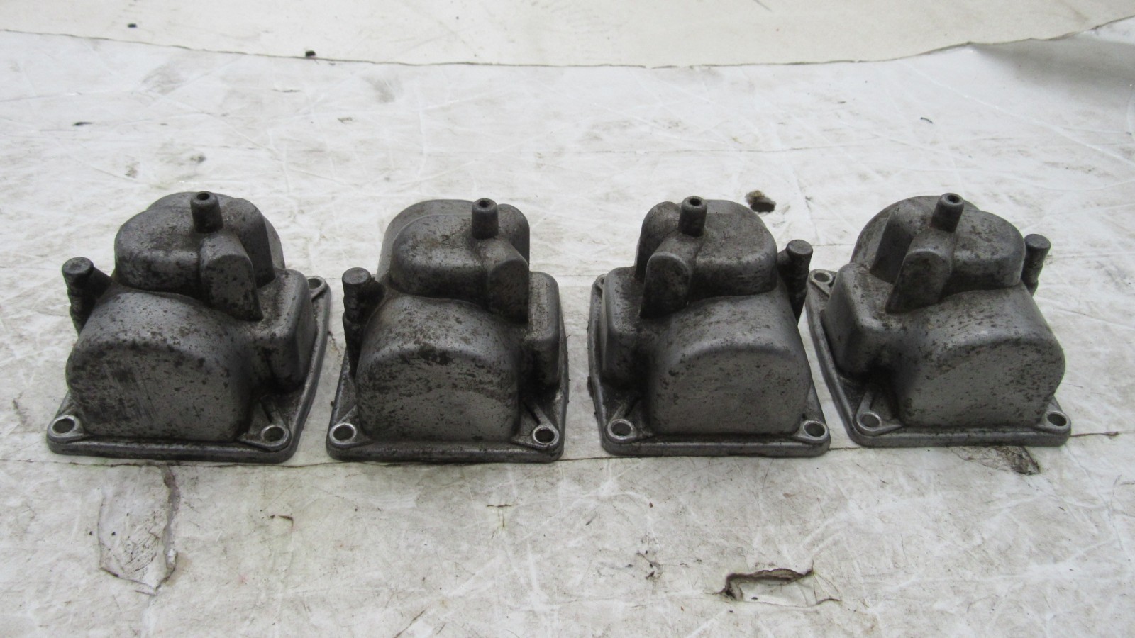 1983 Kawasaki KZ550A KZ550 OEM Bare Carburetor Float Bowl Chambers