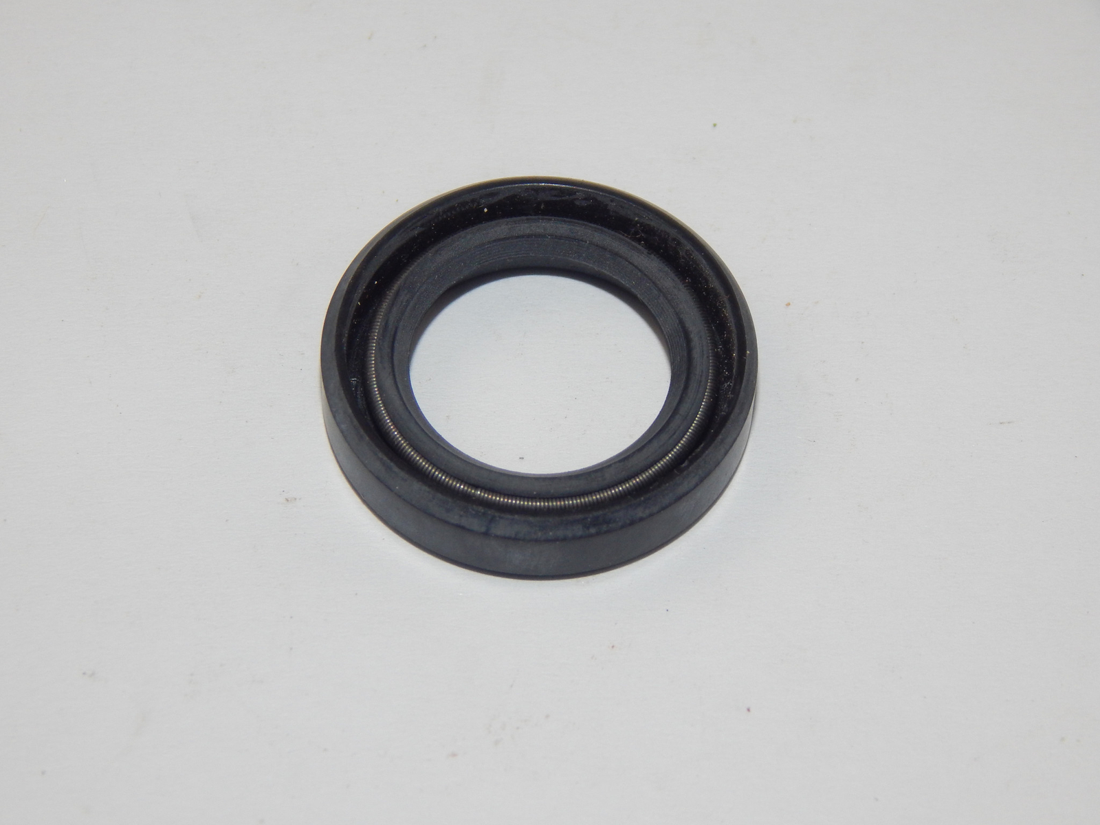 VINTAGE AUTOMOTIVE MOTORCYCLE MOPED CR 7914 SERIES HMS4 RADIAL OIL SEAL 20x30x7