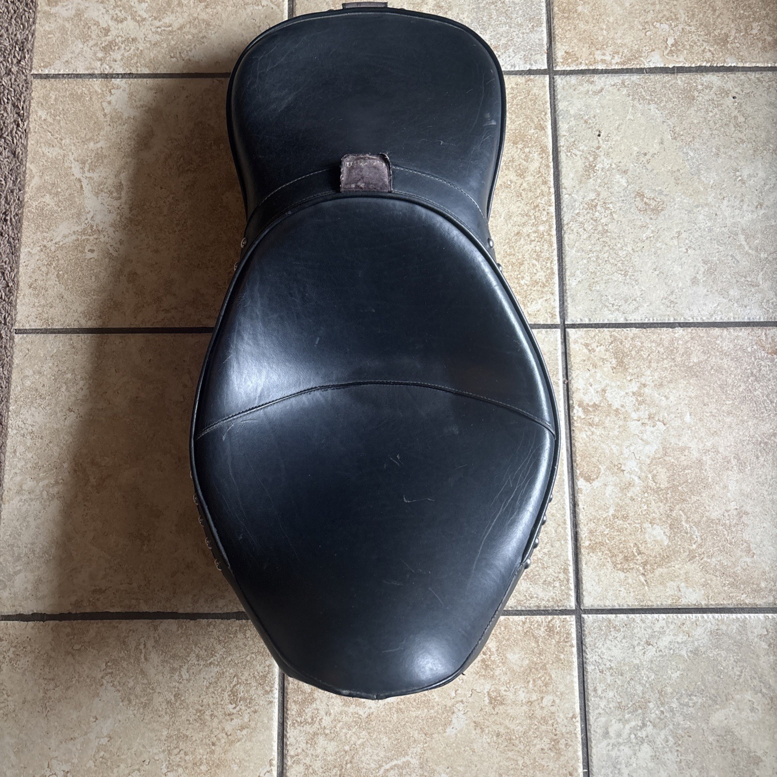 CORBIN 84-05 HARLEY-DAVIDSON SOFTAIL DUAL TOURING Saddle STUDDED SEAT 561