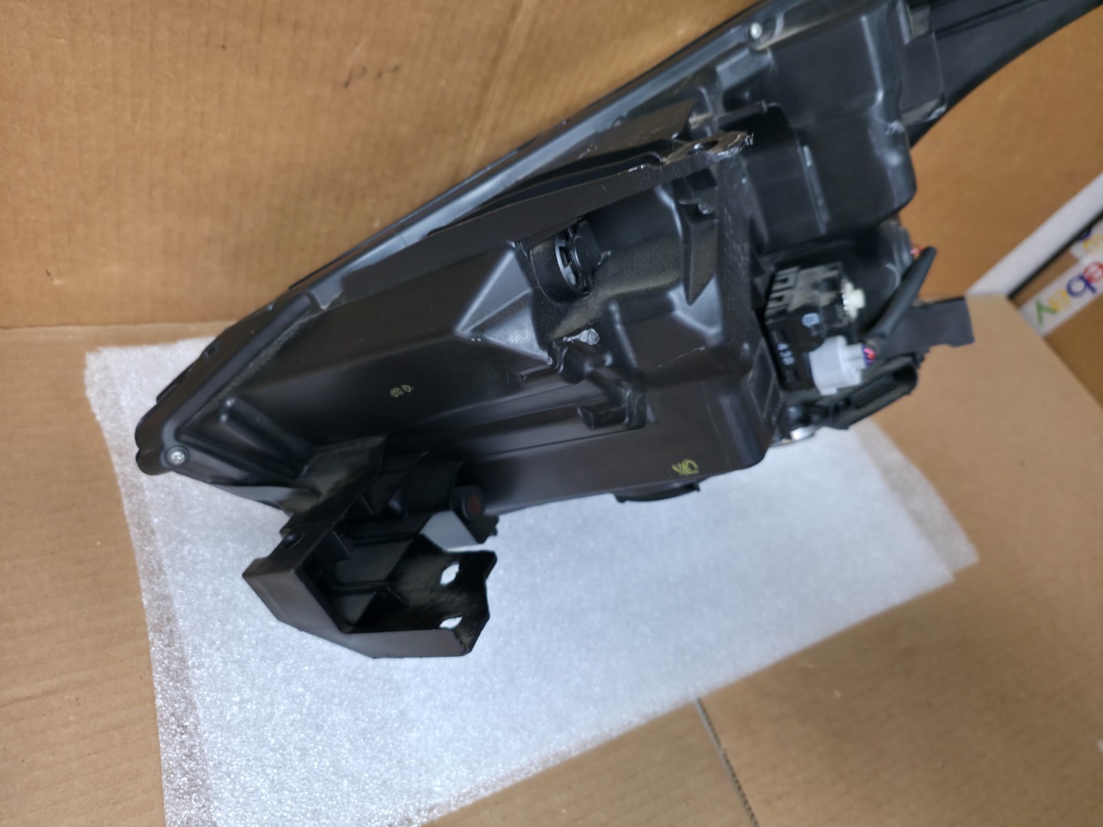 2022 2023 2024 2025 TOYOTA TUNDRA RIGHT PASSENGER SIDE LED HEADLIGHT OEM