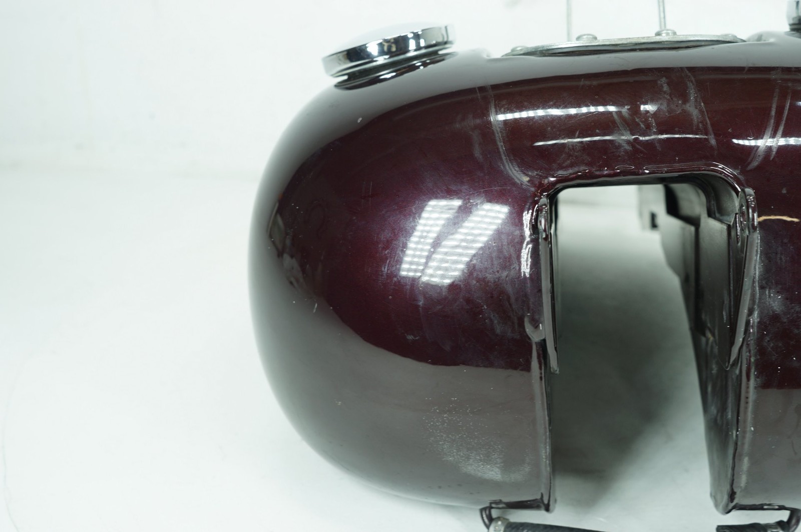 2006 Harley Dyna Street Bob OEM Gas Gasoline Fuel Tank Reservoir & Pump DENTED