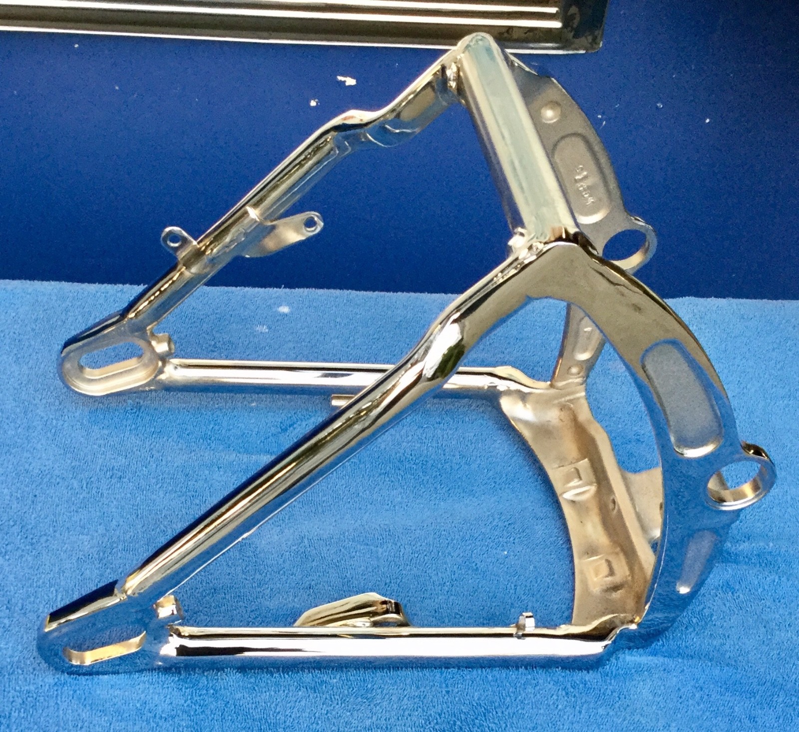 Harley Softail SWING-ARM 2008 & Up guarantee FIT fits DELUEX- Heritage 47573-08