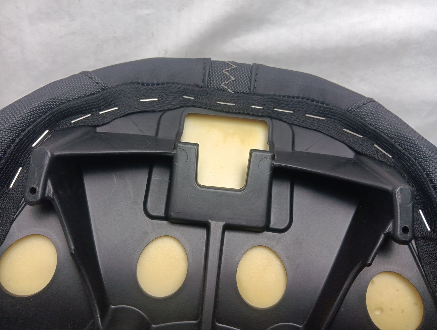 HARLEY-DAVIDSON GENUINE 24-UP TOURING STREET ROAD GLIDE 2-UP SEAT 52000631