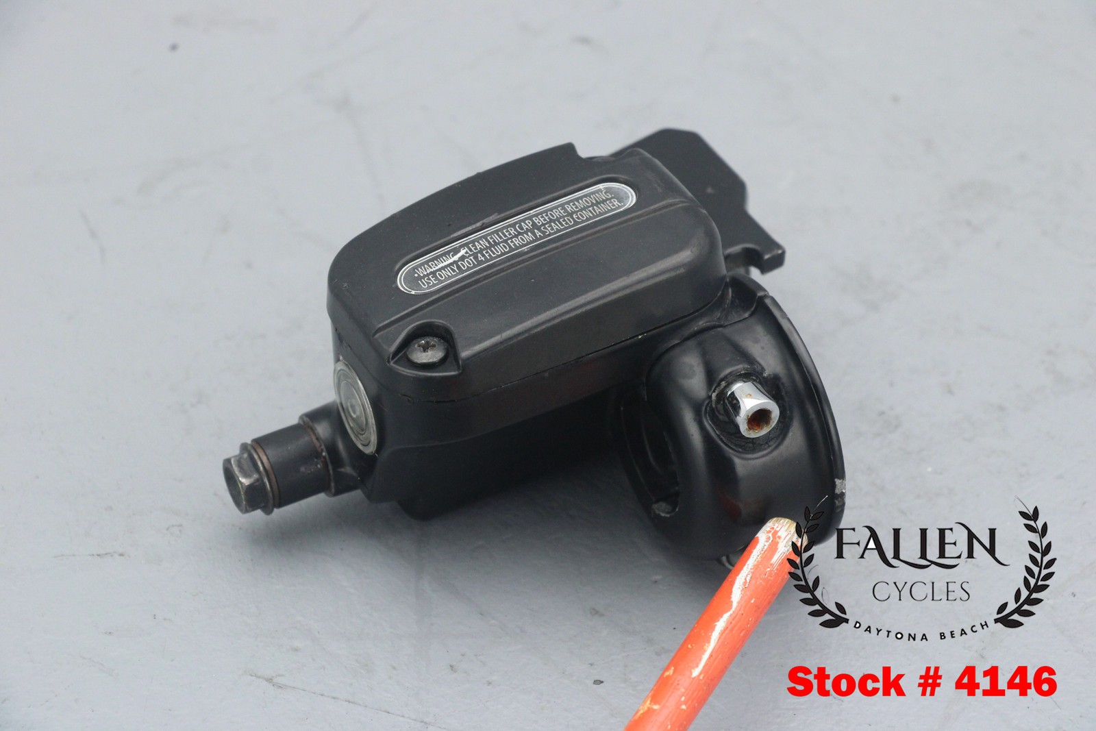 2013 Harley Road Glide CVO 11/16″ Front Brake Master Cylinder Assembly #4146