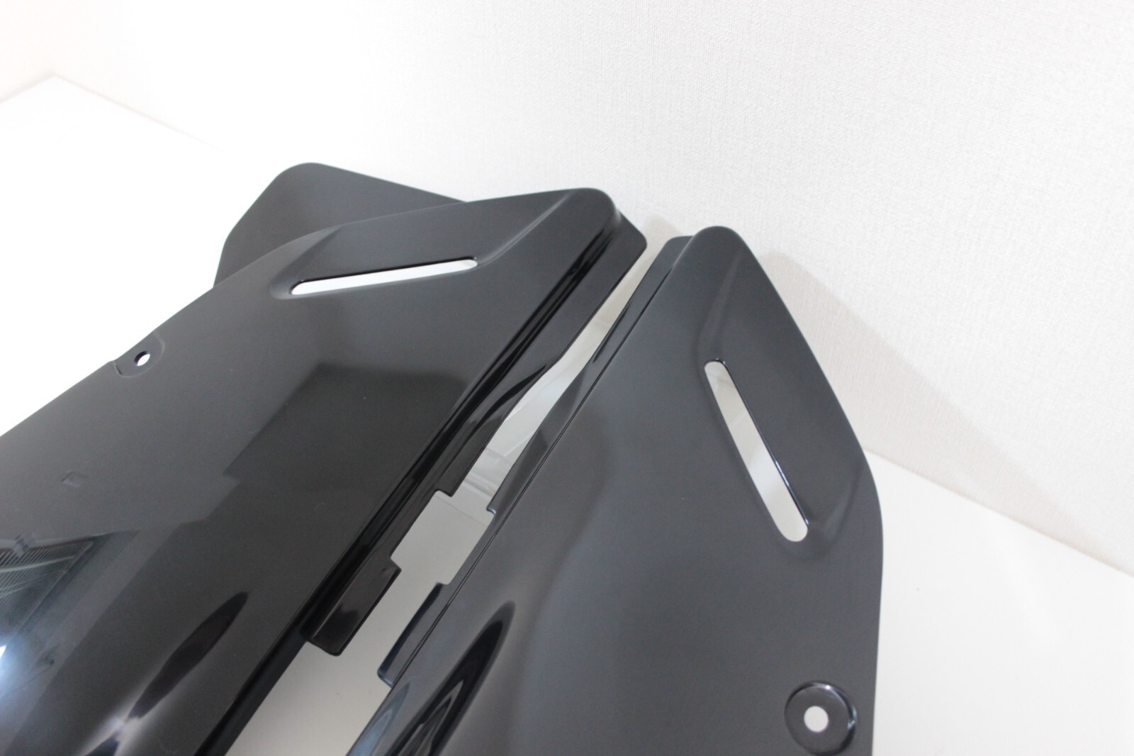 SUZUKI 1996 – 2020 DR650SE BLACK SIDE FRAME COVERS OEM LEFT & RIGHT in stock