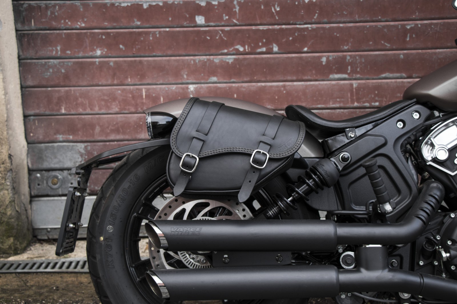 FOR 2018 – 2023 INDIAN SCOUT BOBBER LEATHER SADDLE BAG RIGHT SIDE ENDSCUOIO