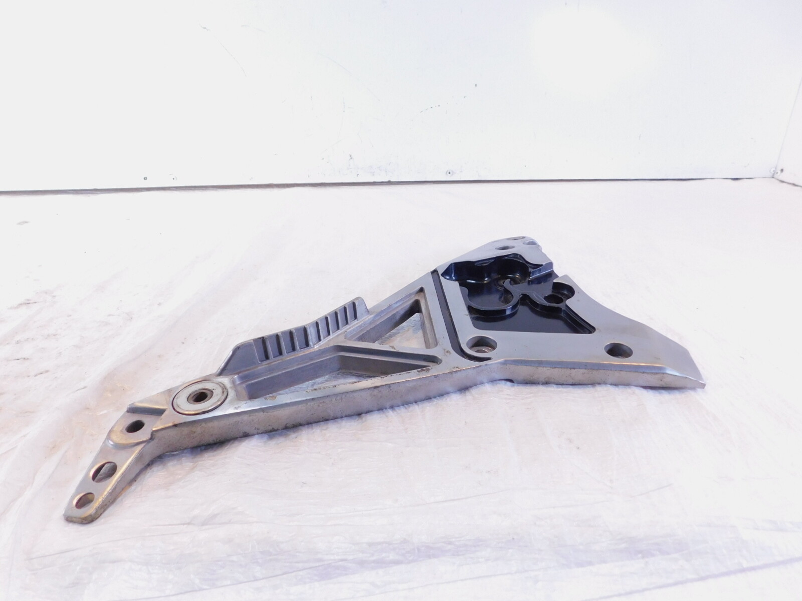 1984-1987 Yamaha FJ1100 FJ1200 Left Front/Rear Footrest Foot Peg Bracket Mount