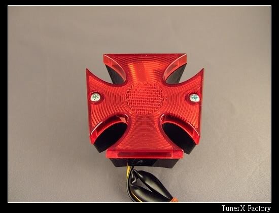 MALTESE Cross Tail Light fit Harley Chopper Bobber BLACK Motorcycl Red len++
