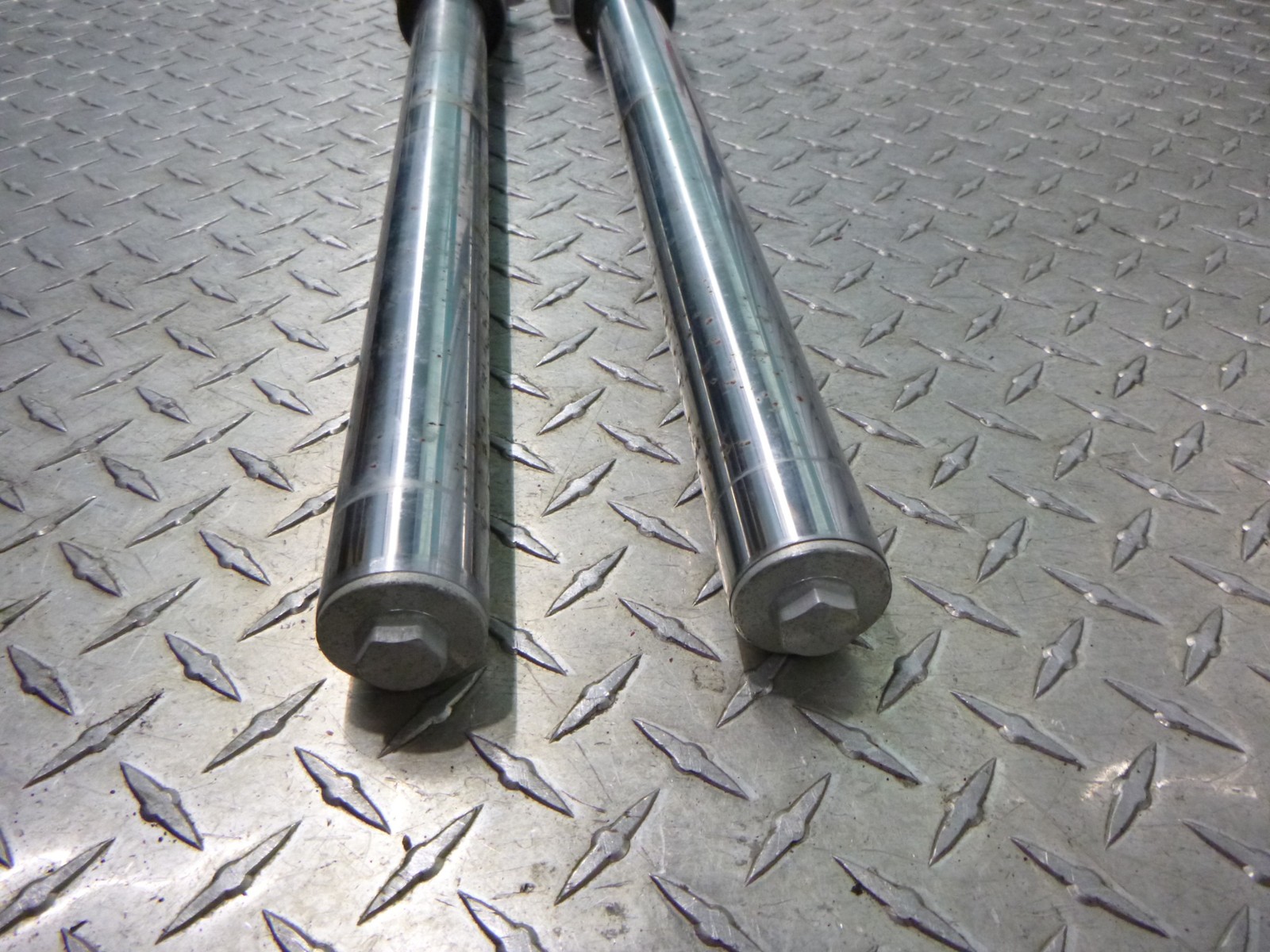 Front Forks Suspension Left Right Fork Pair 2001 Suzuki GZ250 GZ 250