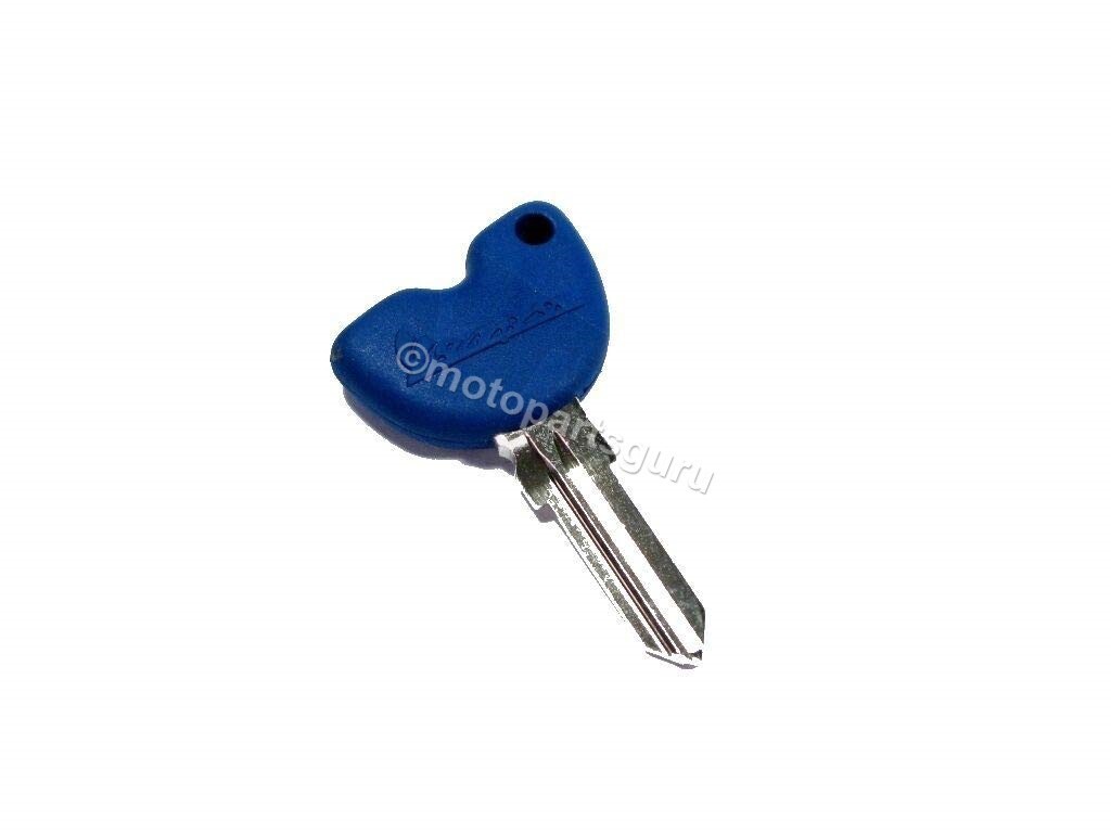 1B004718 OEM Blank Key with Vespa Logo Transponder Chip for Vespa ET4 GT GTS GTV