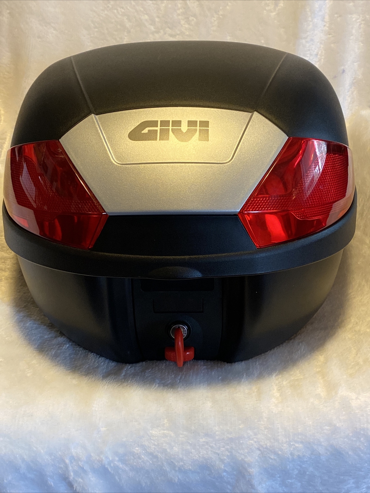 GIVI Monolock 29L Locking Motorcycle Case W/Mounting Plate, Hardware, 2 Keys.