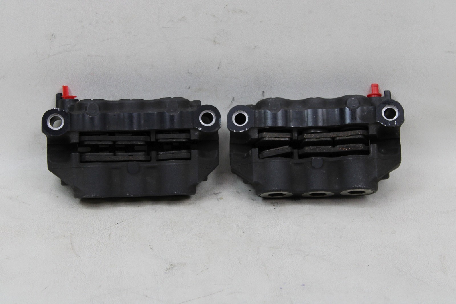 Yamaha R1 YZFR1 04-06 OEM Nissin Front Brake Calipers Caliper 108mm 6 Piston