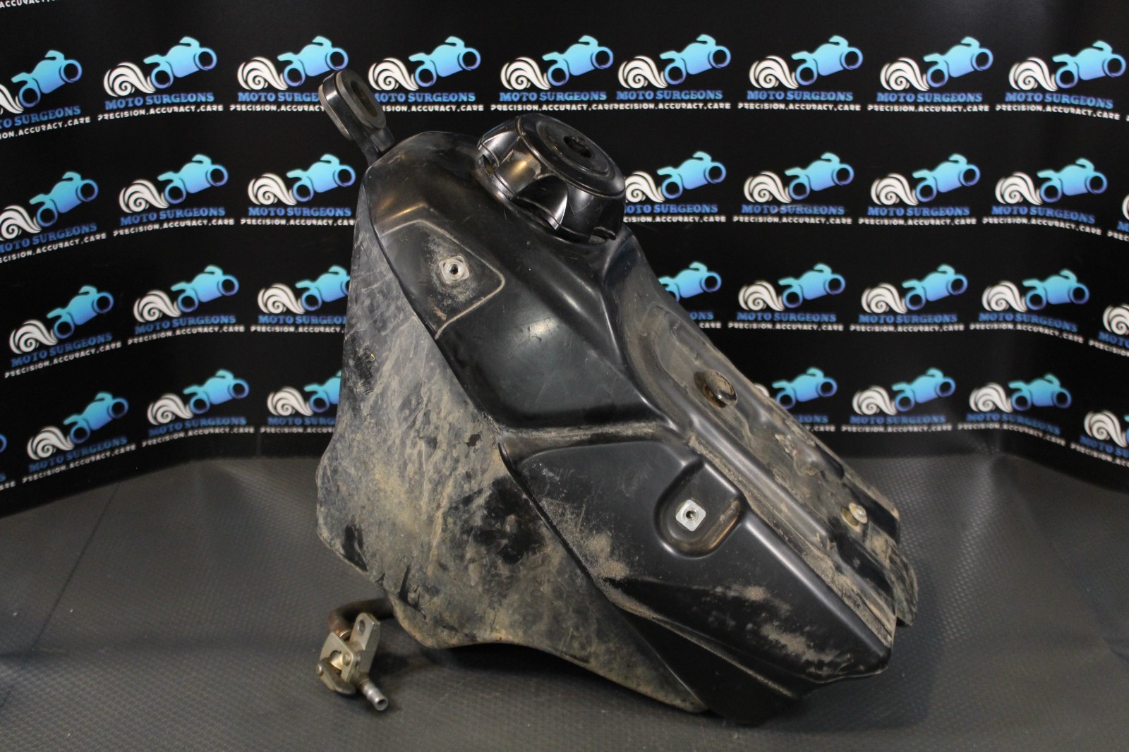 2005 2006 2007 2008 Honda CRF450R OEM Fuel Tank Gas Tank 17510-MEN-730