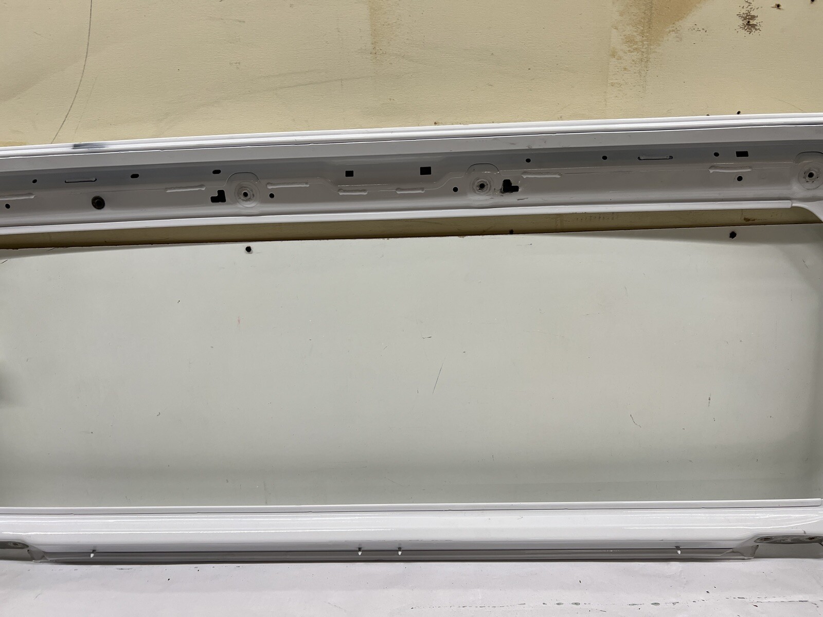 2019 2020 2021 2022 2023 Jeep Wrangler Gladiator Front OEM Windshield Frame