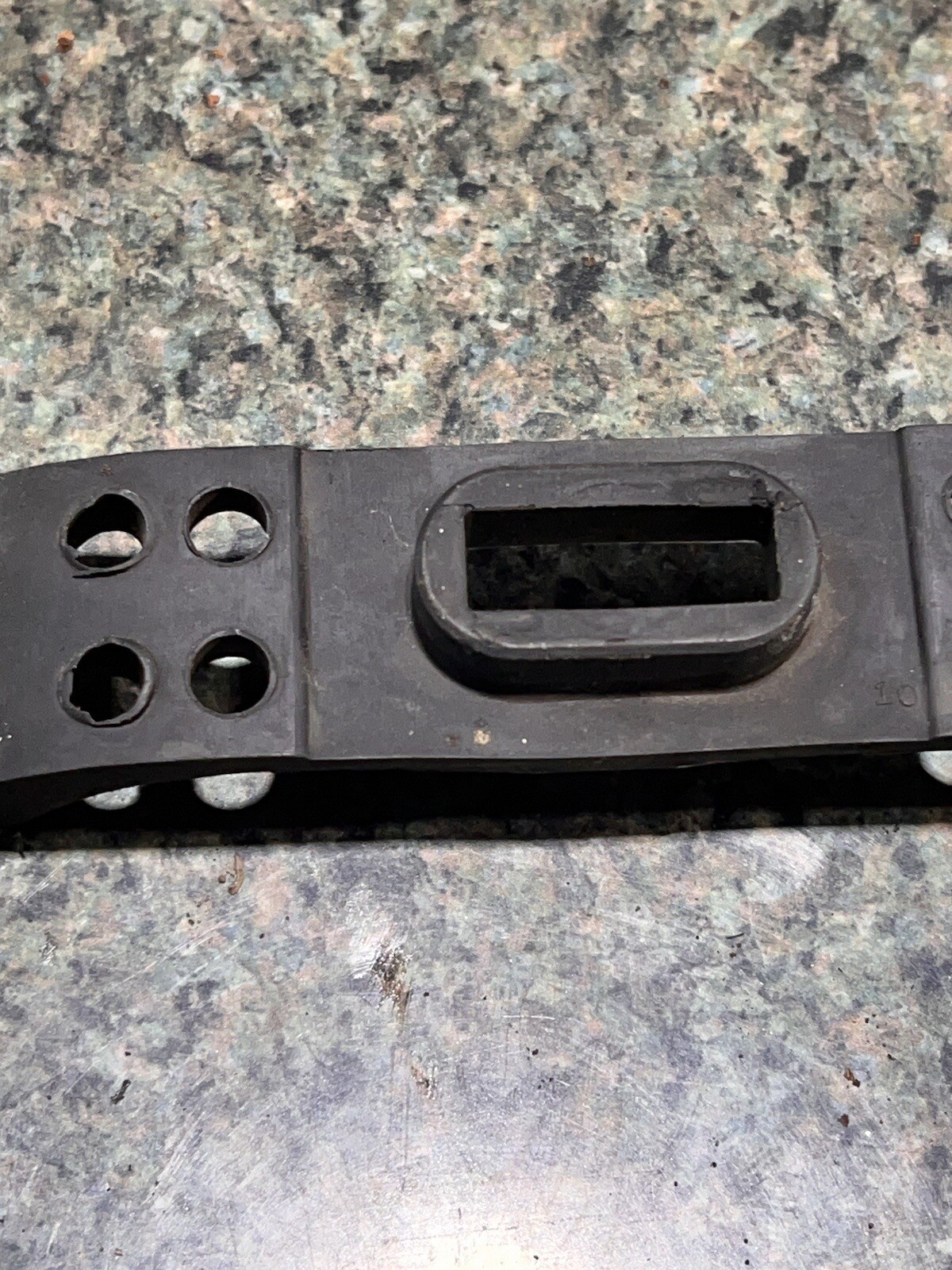 1982 Yamaha Enduro 550 XT XT550 Gas Fuel Tank Rubber Mount Grommet Dampner