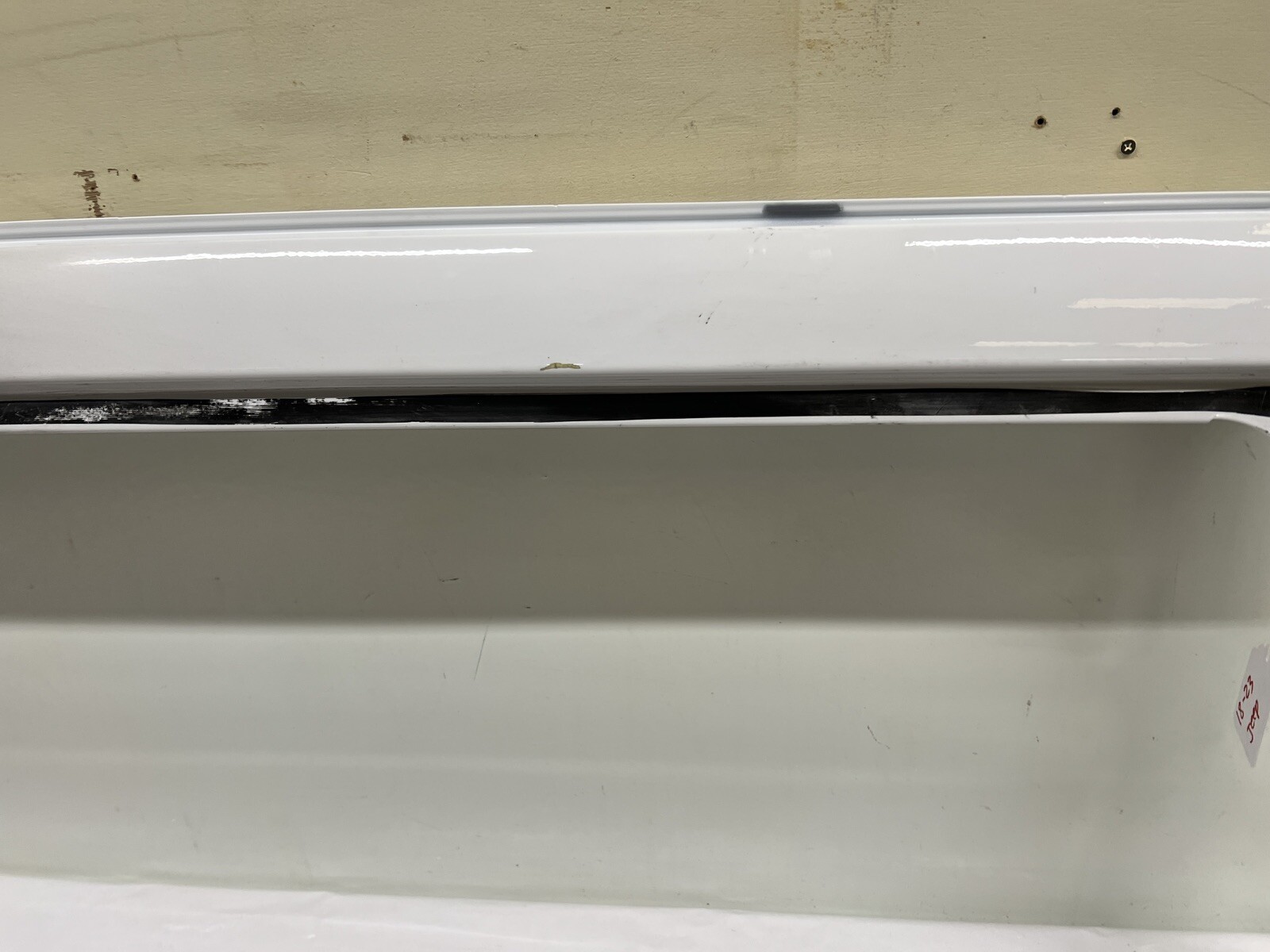 2019 2020 2021 2022 2023 Jeep Wrangler Gladiator Front OEM Windshield Frame