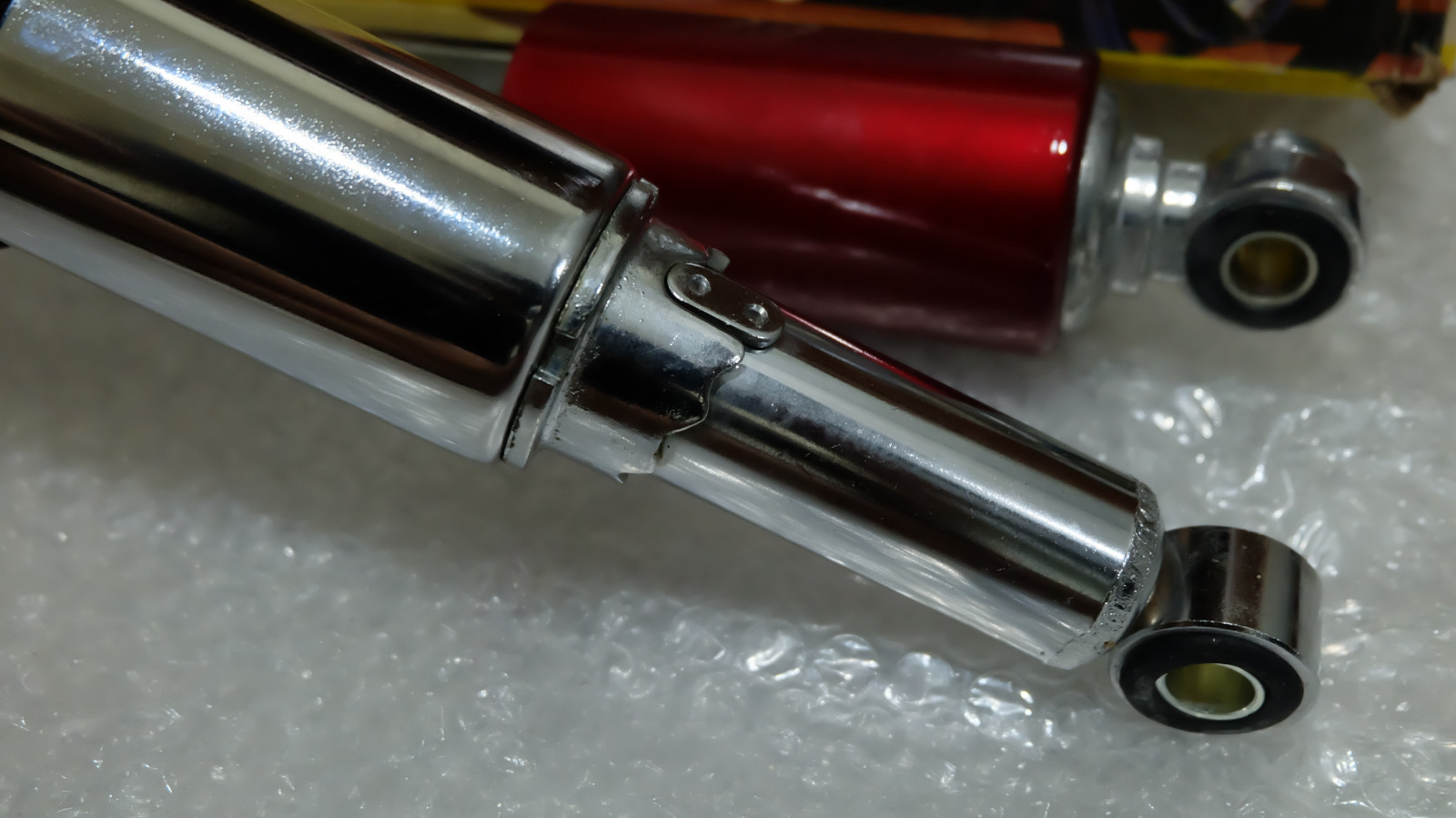 KAWASAKI 100 G7 KH100 G3 REAR CUSHION SHOCK ABSORBER RED NOS 31Cm