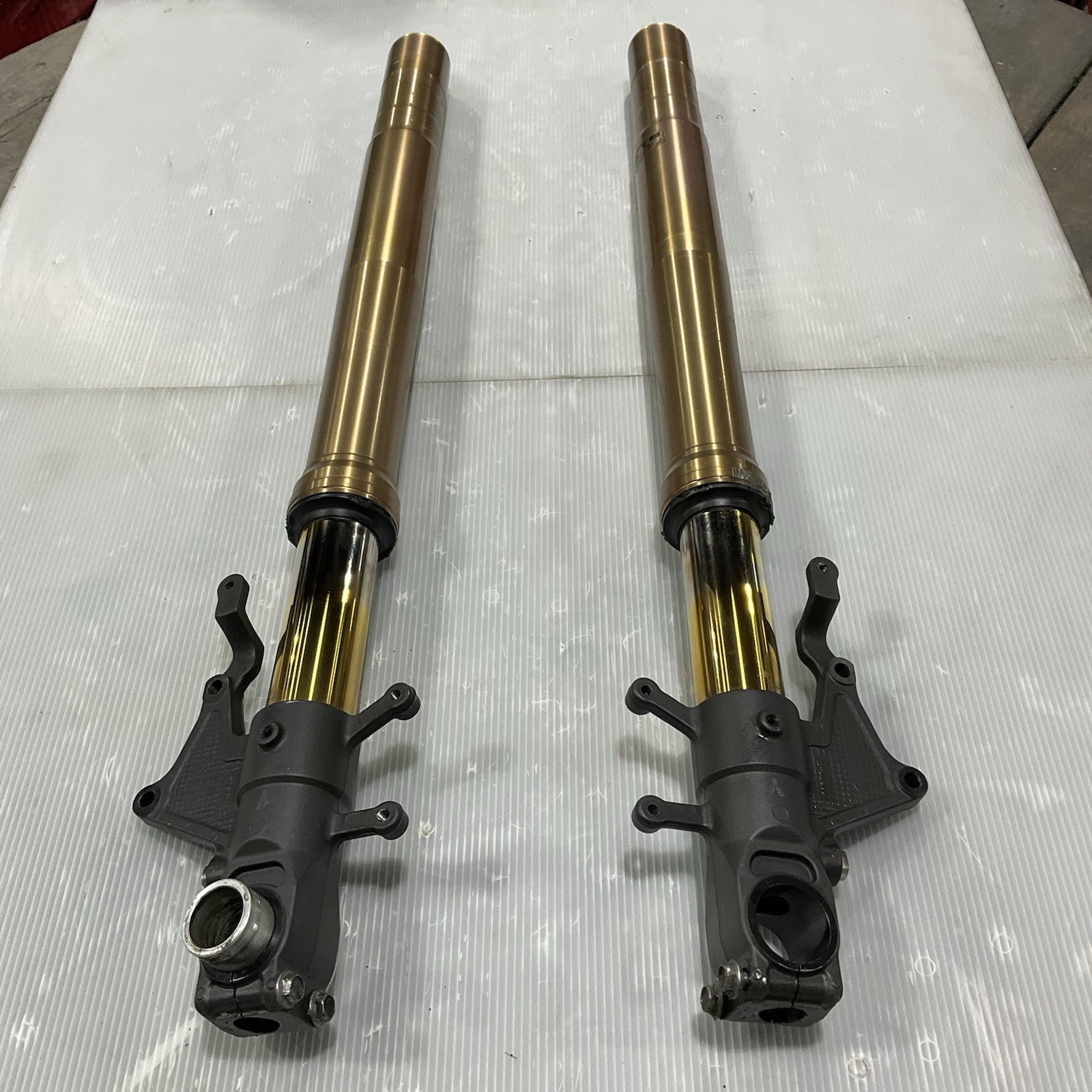 2001-2002 Suzuki Gsxr1000 Forks Front End Suspension Fork Set *STRAIGHT*