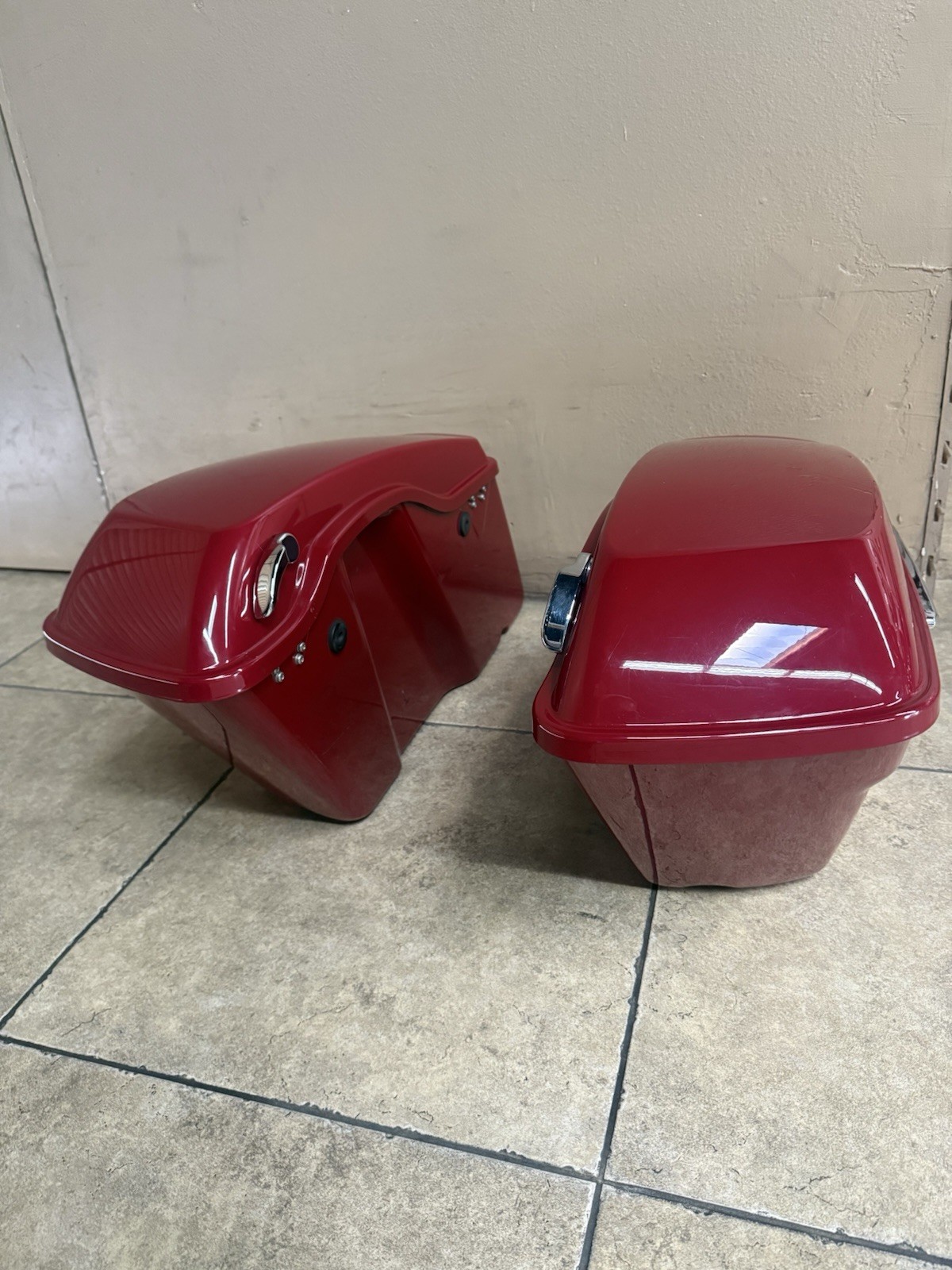 OEM Harley Davidson Touring Saddlebafgs Red 2014+ Left Right Hard Bags No Key