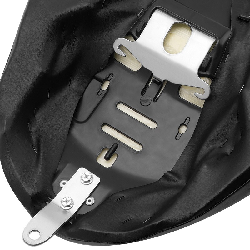 Front Driver Solo Seat For Harley Sportster XL 883 1200 Custom XL1200C 2004-2015