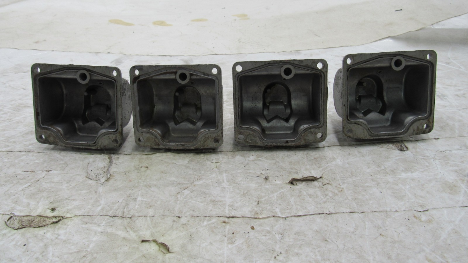 1983 Kawasaki KZ550A KZ550 OEM Bare Carburetor Float Bowl Chambers