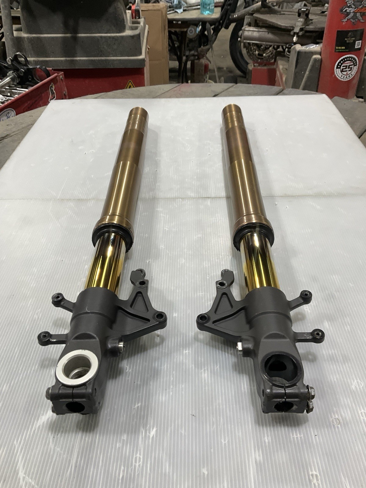 2001-2002 Suzuki Gsxr1000 Forks Front End Suspension Fork Set *STRAIGHT*