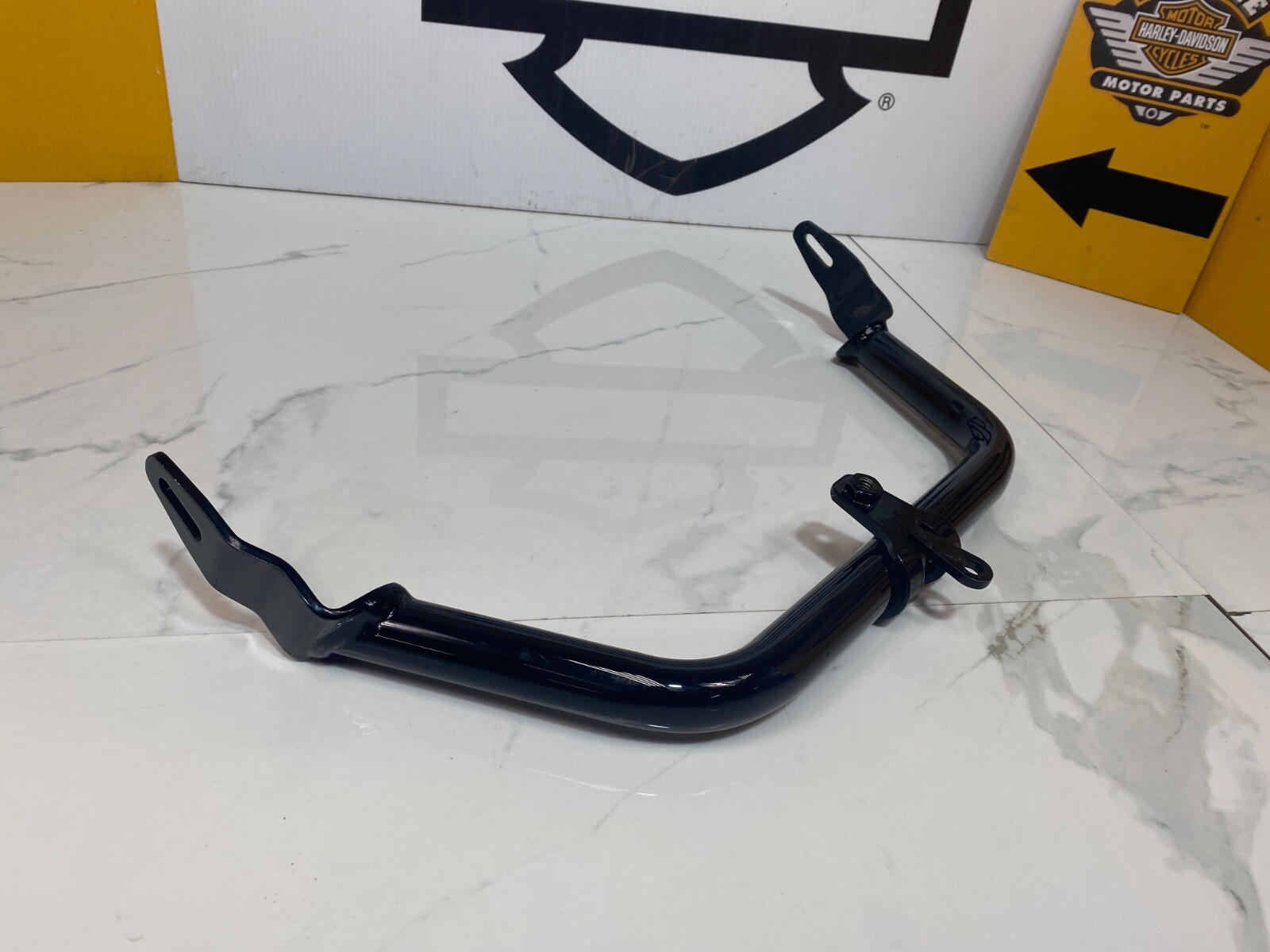 🔥14-25 OEM Harley Touring Chopped Engine Guard Crash Bar & Fairing support🔥