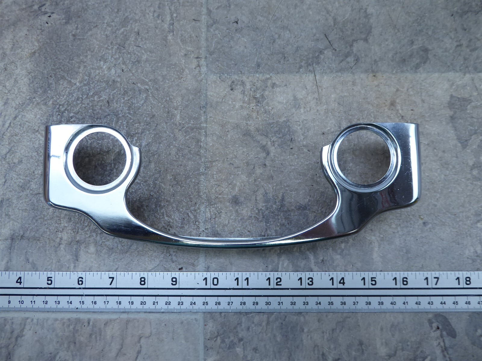 1981 Suzuki GS1000 S488-1. chrome fork trim cover