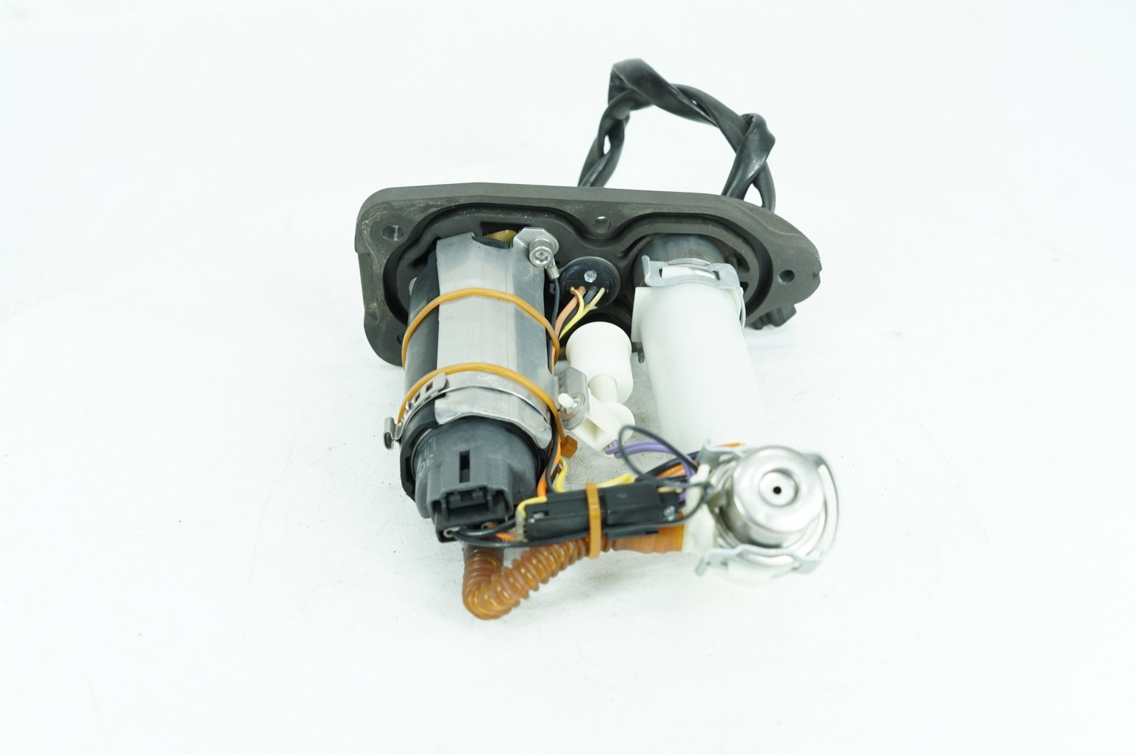 08 Harley Sportster XL1200 N Nightster OEM Gas Gasoline Fuel Petrol Pump Sending