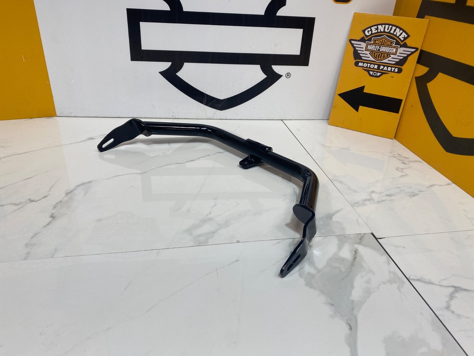 🔥14-25 OEM Harley Touring Chopped Engine Guard Crash Bar & Fairing support🔥