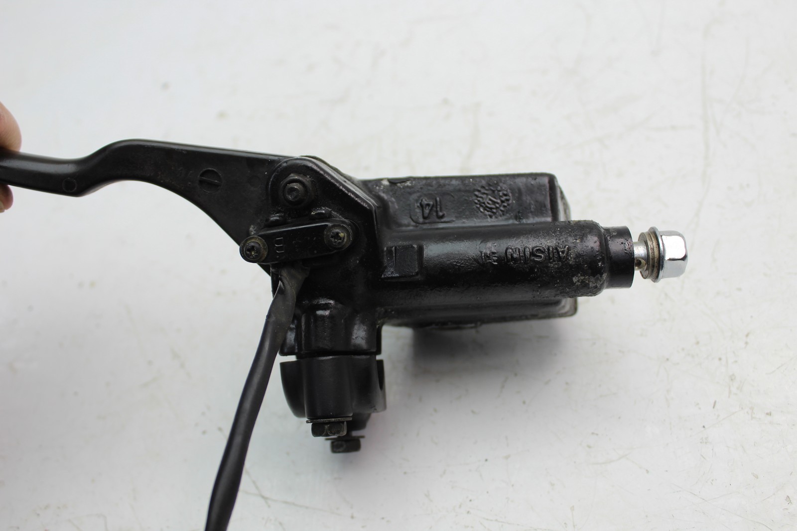 1982 SUZUKI GS650GL (#504) FRONT BRAKE MASTER CYLINDER