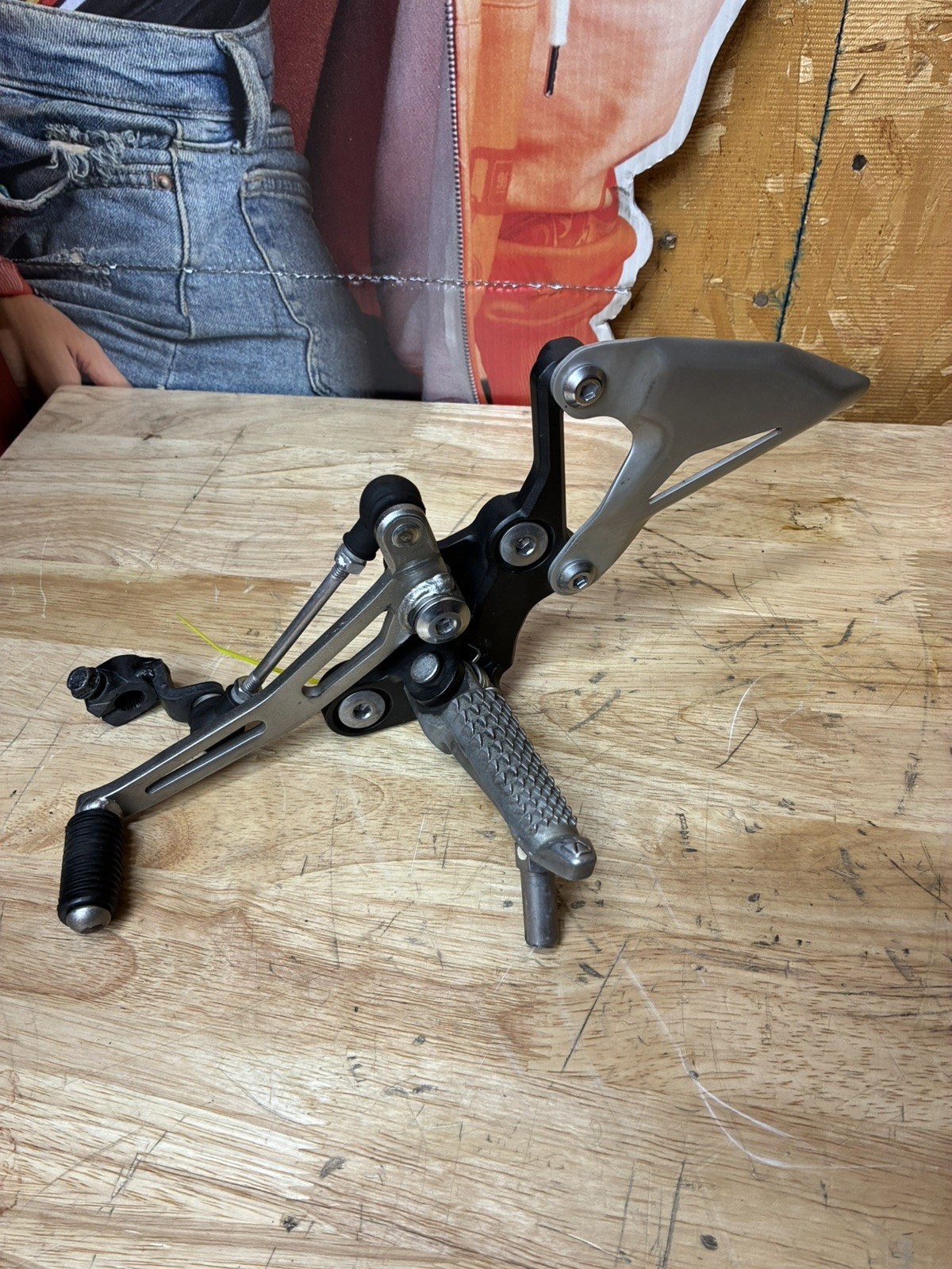 23-24 KAWASAKI NINJA 500 EX500 LEFT REARSET REAR SET FOOT PEG W SHIFTER