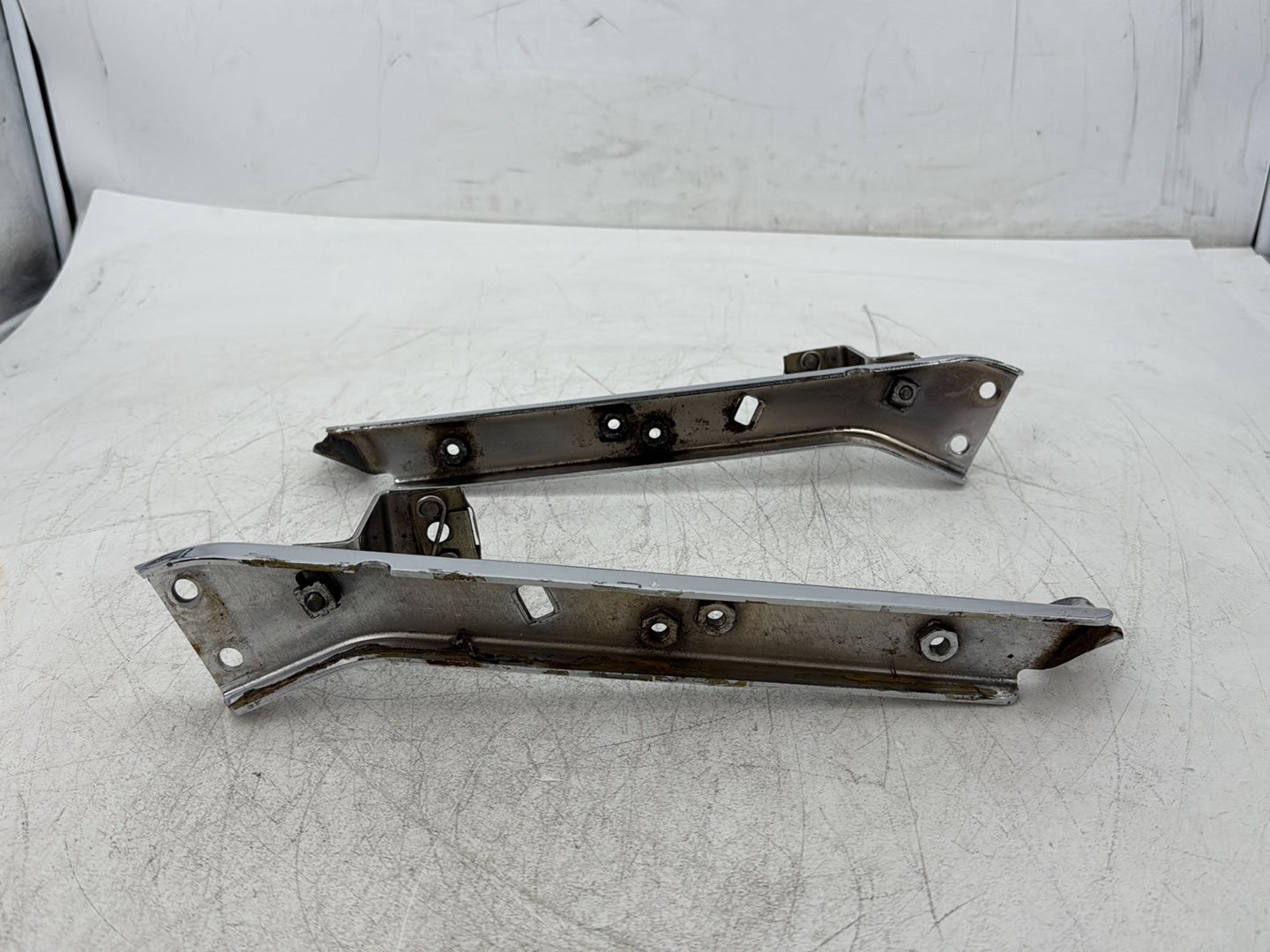 1995 Harley Road King FLHR OEM Left Right Saddlebag Fender Struts Brackets