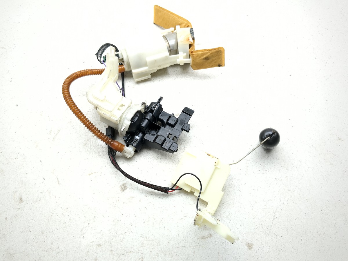 07-13 Harley FXDB Dyna Street Bob Petrol Gas Fuel Pump Assembly W/ Sending Unit