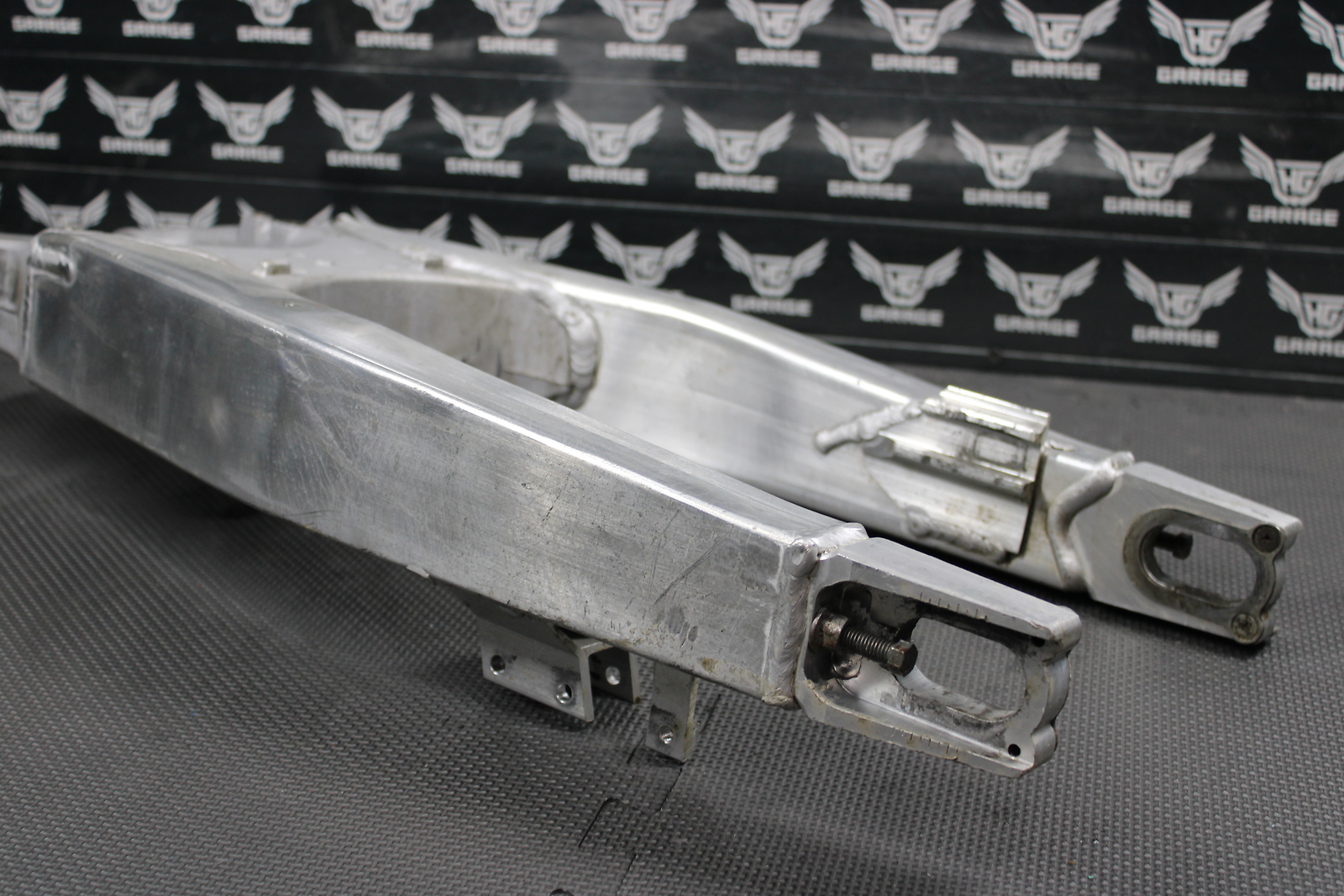 2001 Honda 00-01 CR125R OEM Swingarm Swing Arm Suspension Read Desc!