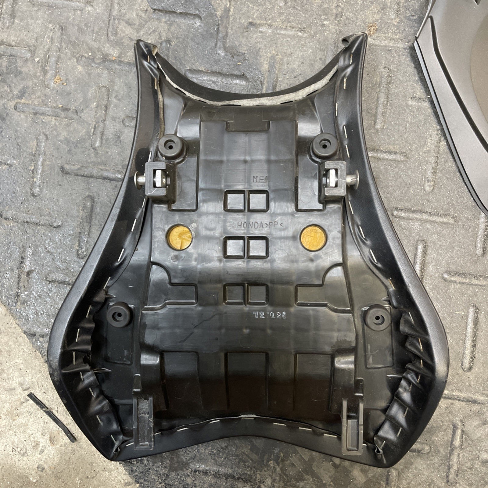 OEM Rider / Driver Saddle Complete Front Seat Assy. 08-16 CBR1000RR CBR1000