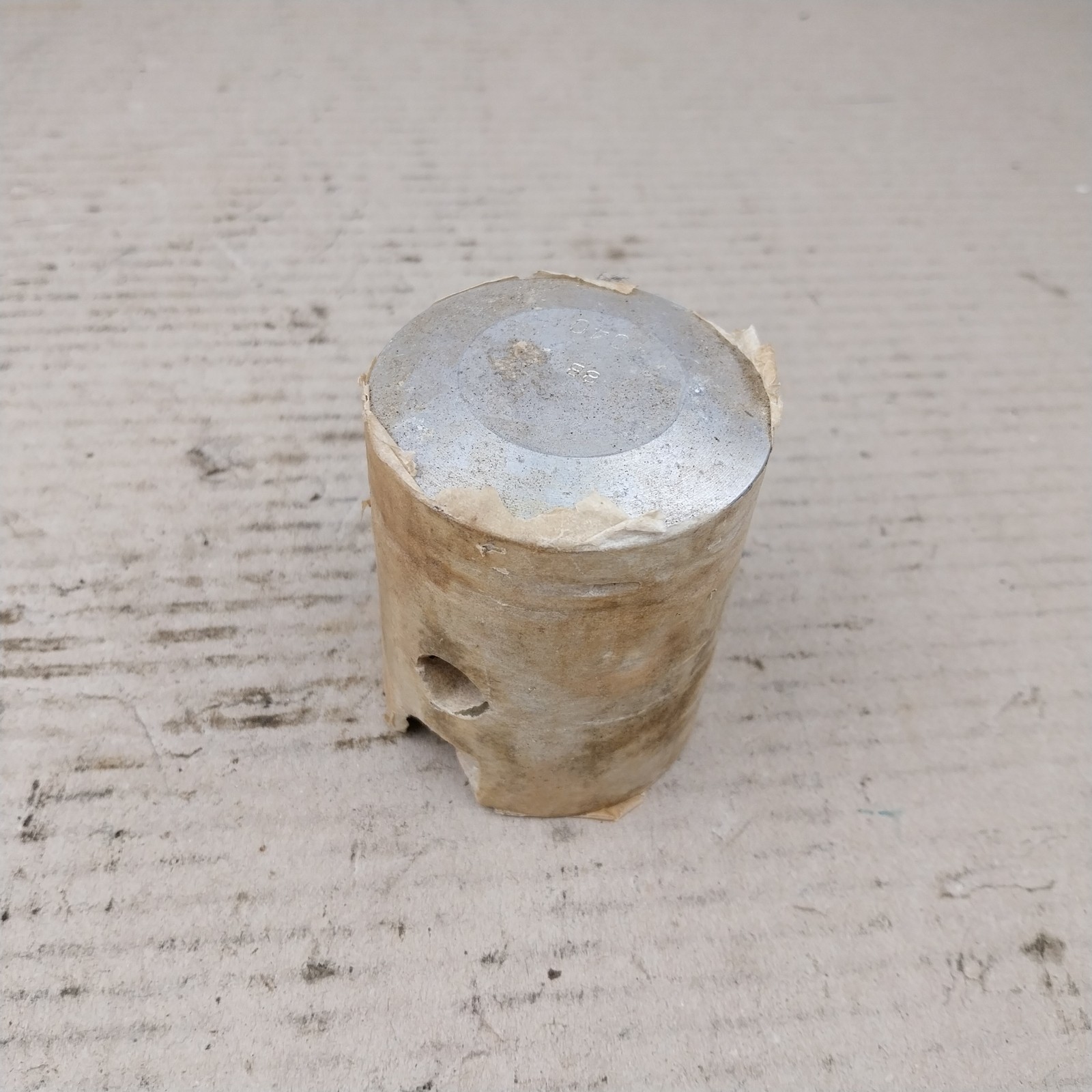 Royal Enfield 150cc Ensign Flying Flea Piston +0.040 Oversize NOS, 10065