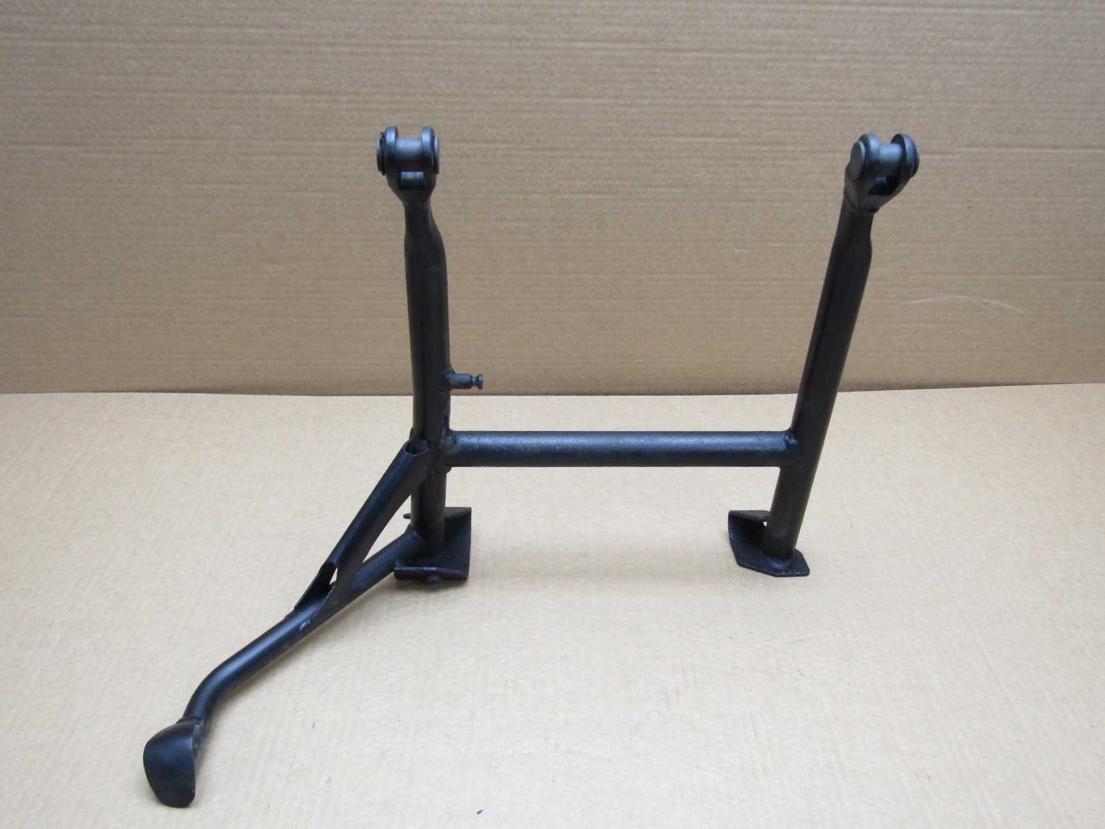 BMW R1200GS LC 2013 centre main stand (15135)
