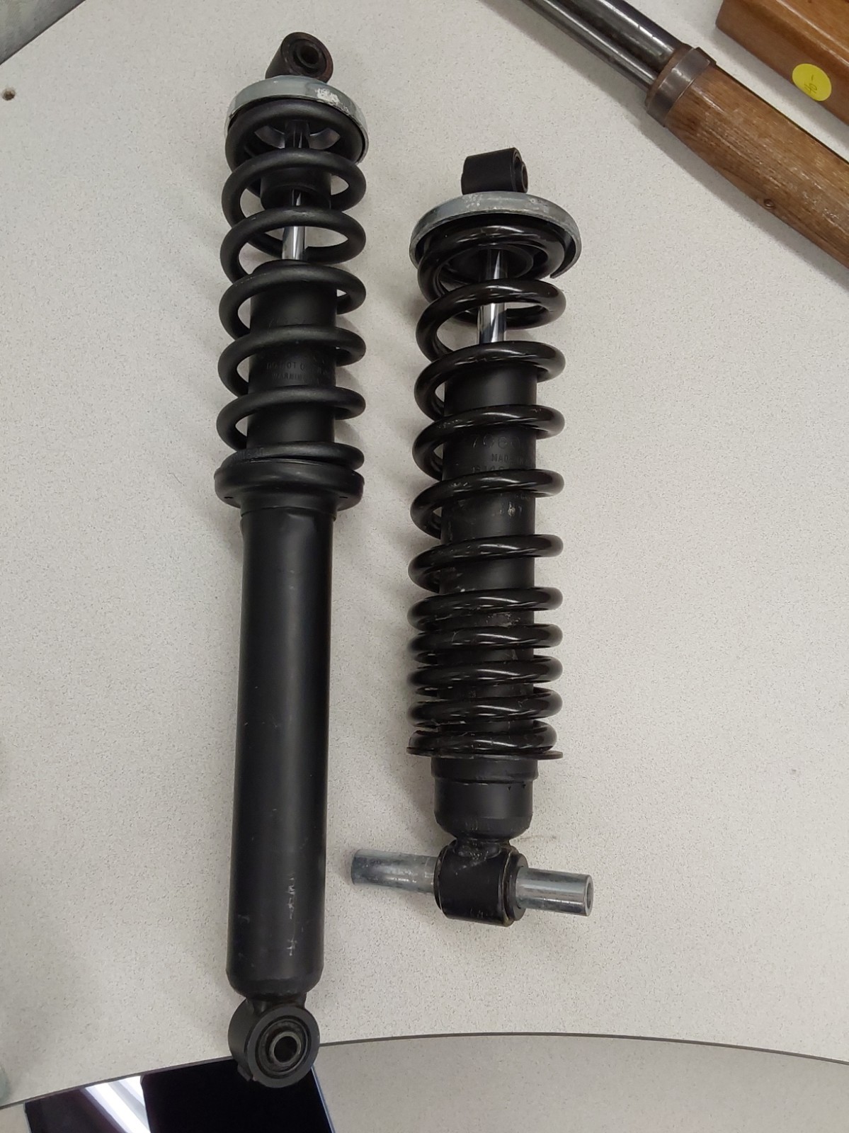 13-17 Can Am Spyder RT-S SE6 Front Shock Suspensions Set 706001549 & 706001552
