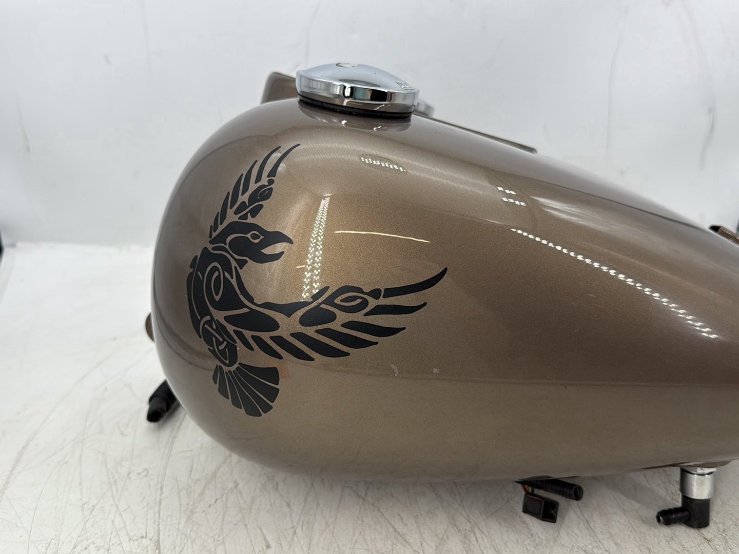 2004 Harley Road King Touring Custom OEM Fuel Gas Tank Gasoline Reservoir BENT