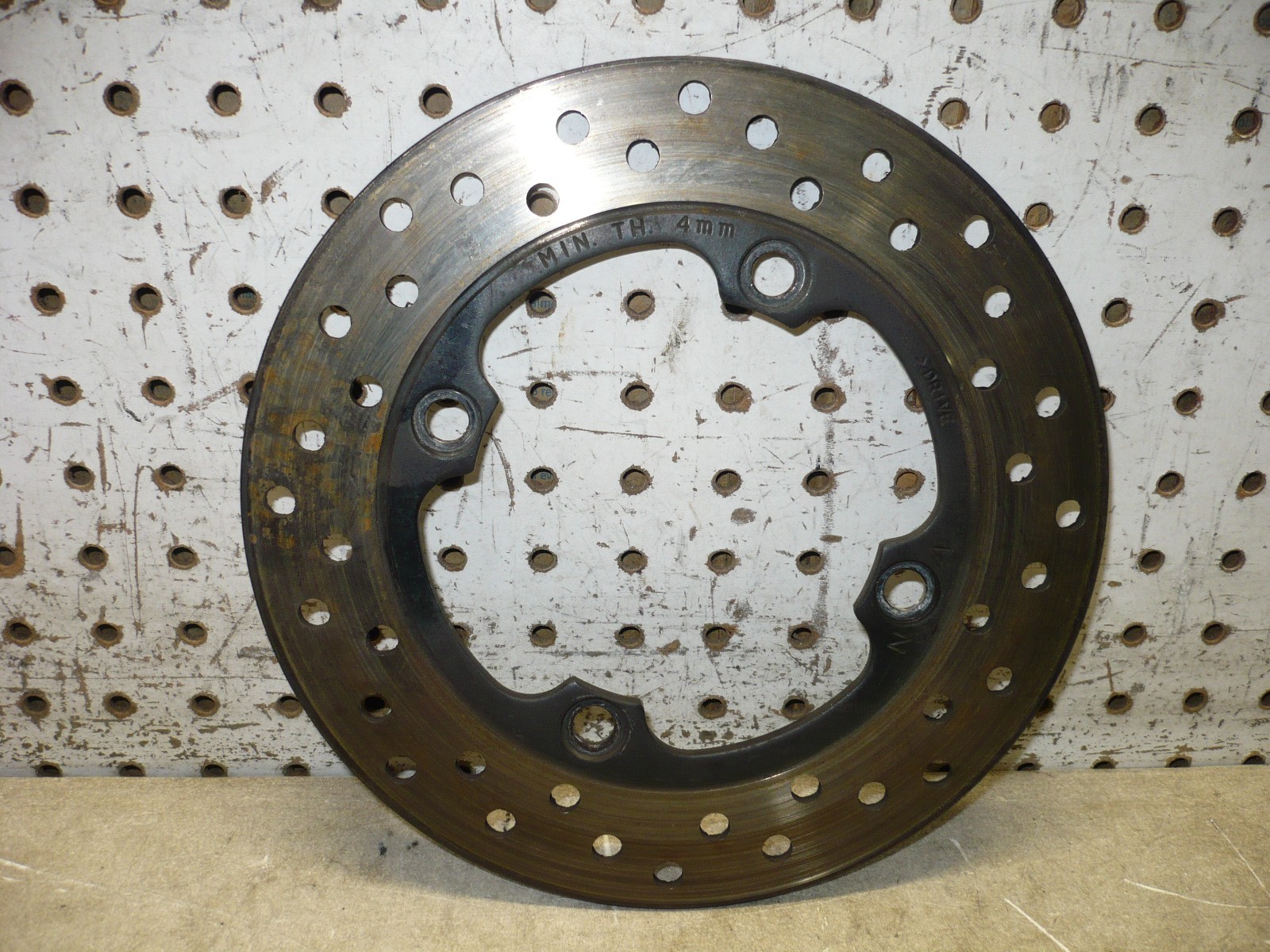 Honda 92 CBR600 CBR600F2 rear back brake rotor disc 4.5mm 43251-KEA-000