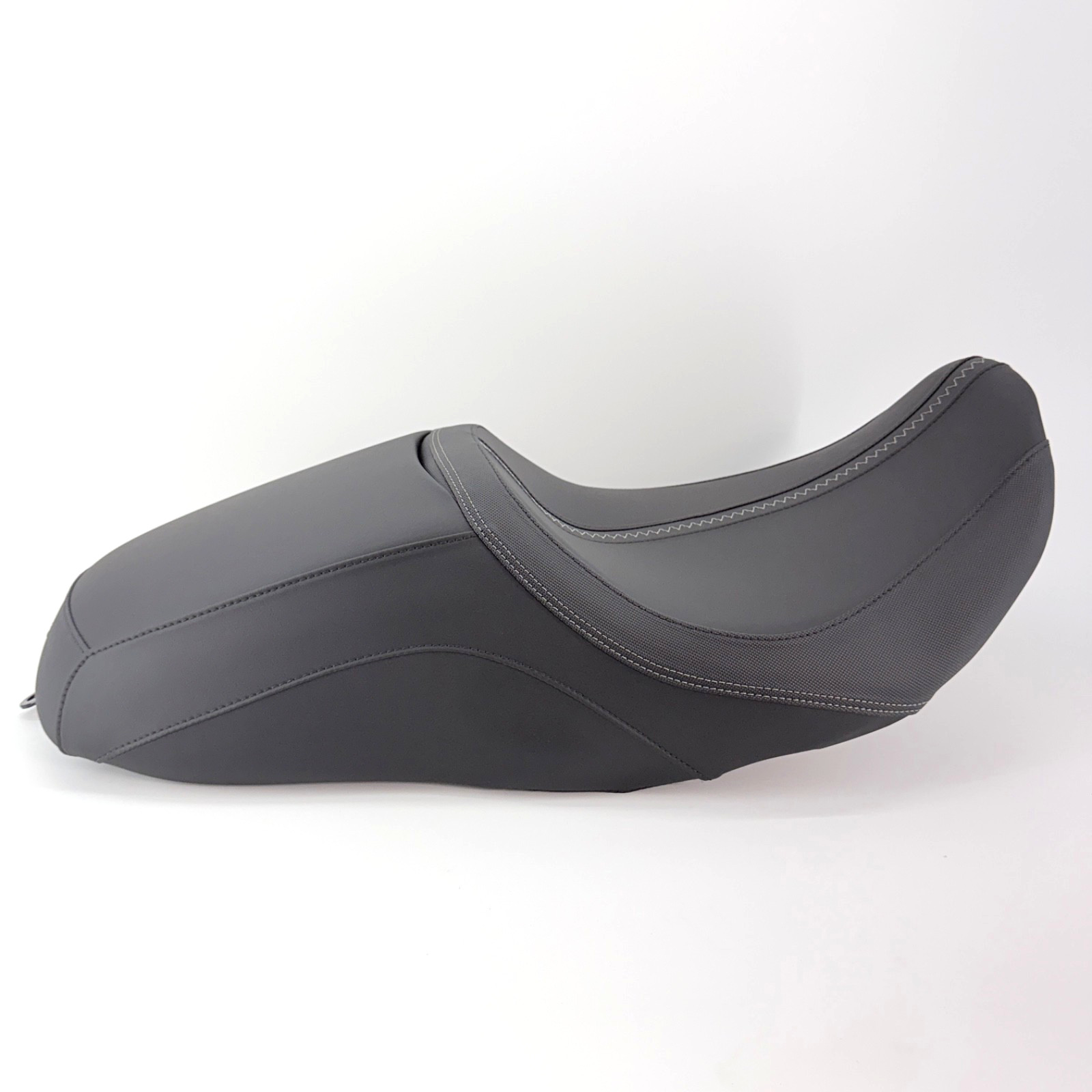 OEM 24-25 Harley Touring Road Glide Street Glide 2-Up Seat Take Off