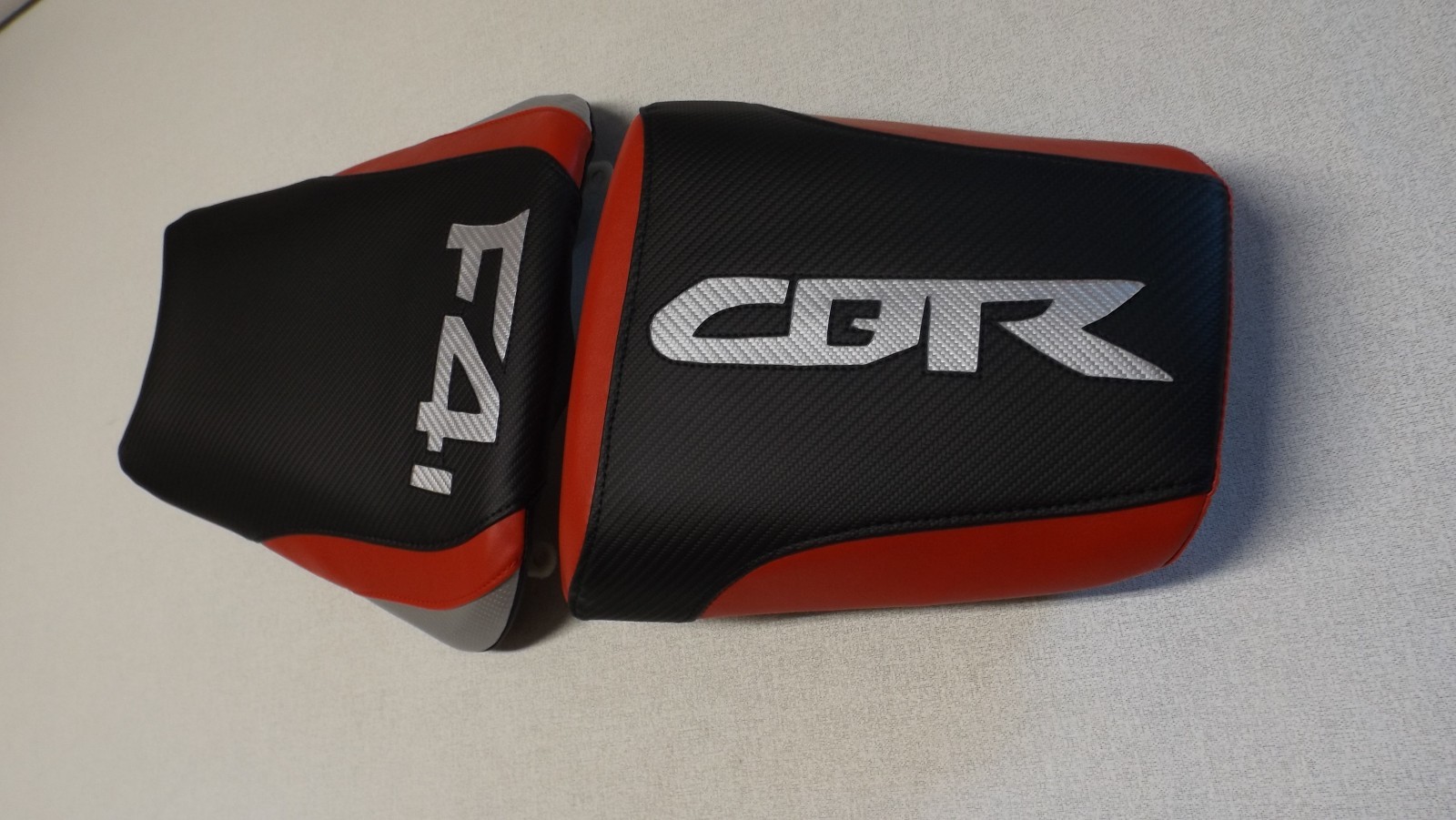HONDA 01/02/03 CBR600 F4i FRONT & REAR SEAT COVERS BLACK/RED/SILVER CUSTOM FIT