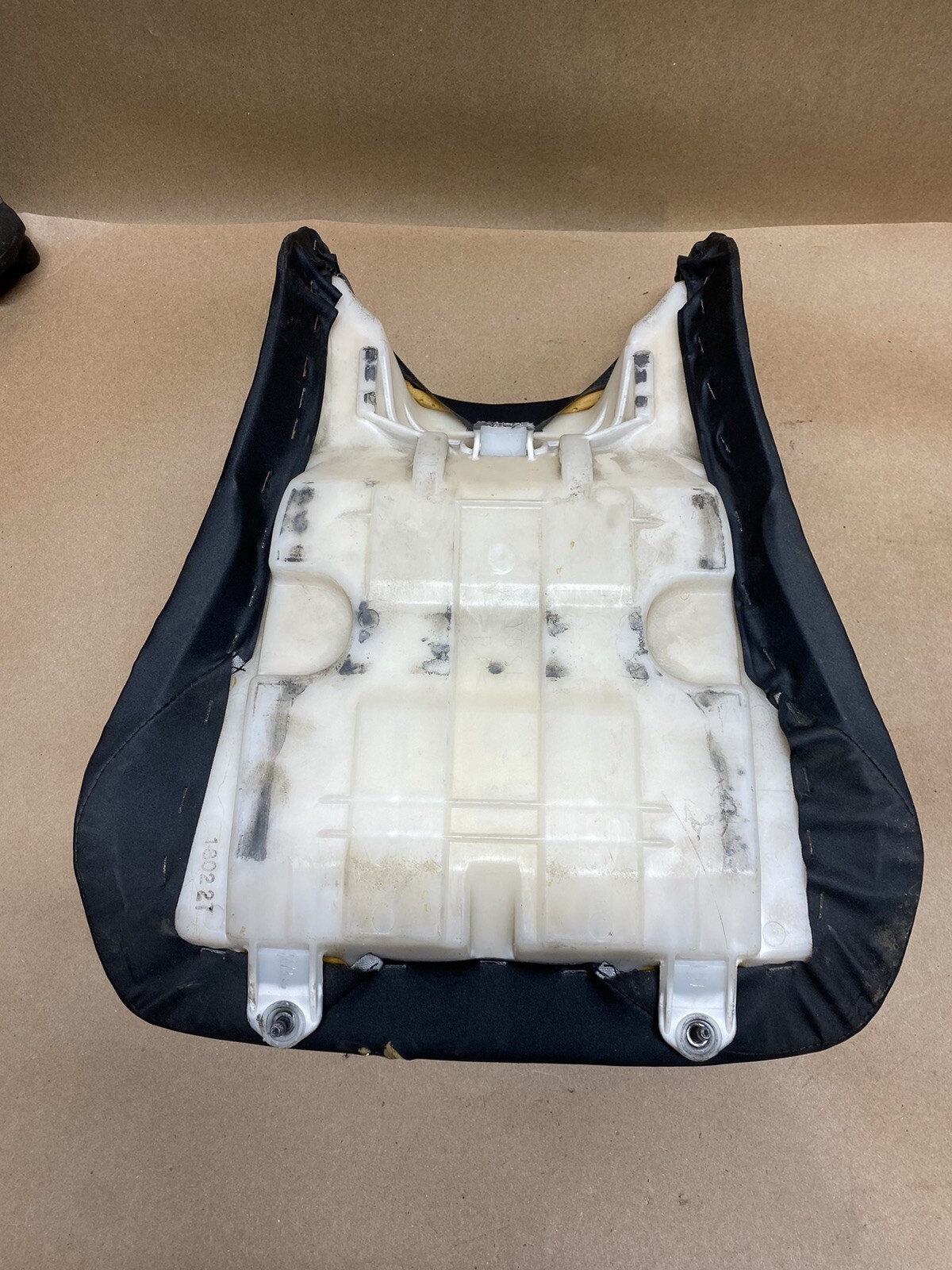 Yamaha 03-05 R6 & 06-09 R6s FRONT SEAT 5SL-24710-00-00 OEM #0067
