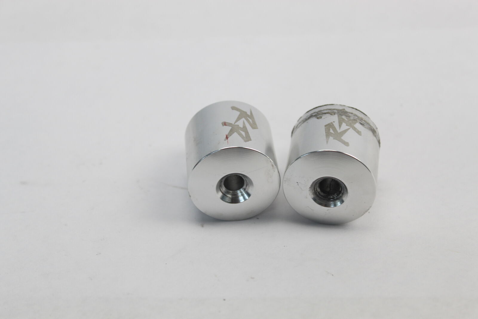 Aftermarket Krator Engraved Chrome Handlebar Endcap Weights – 1996 Honda Cbr 900