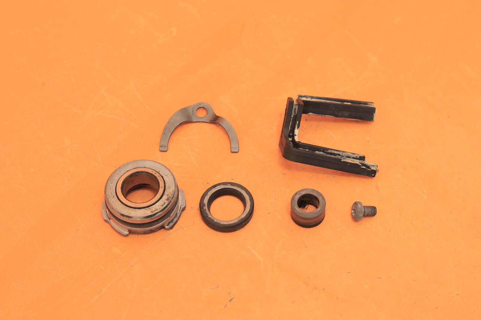 1994 90-98 YZ250 YZ 250 OEM Exhaust Power Valve Holder Pinion Cover Guide Rubber