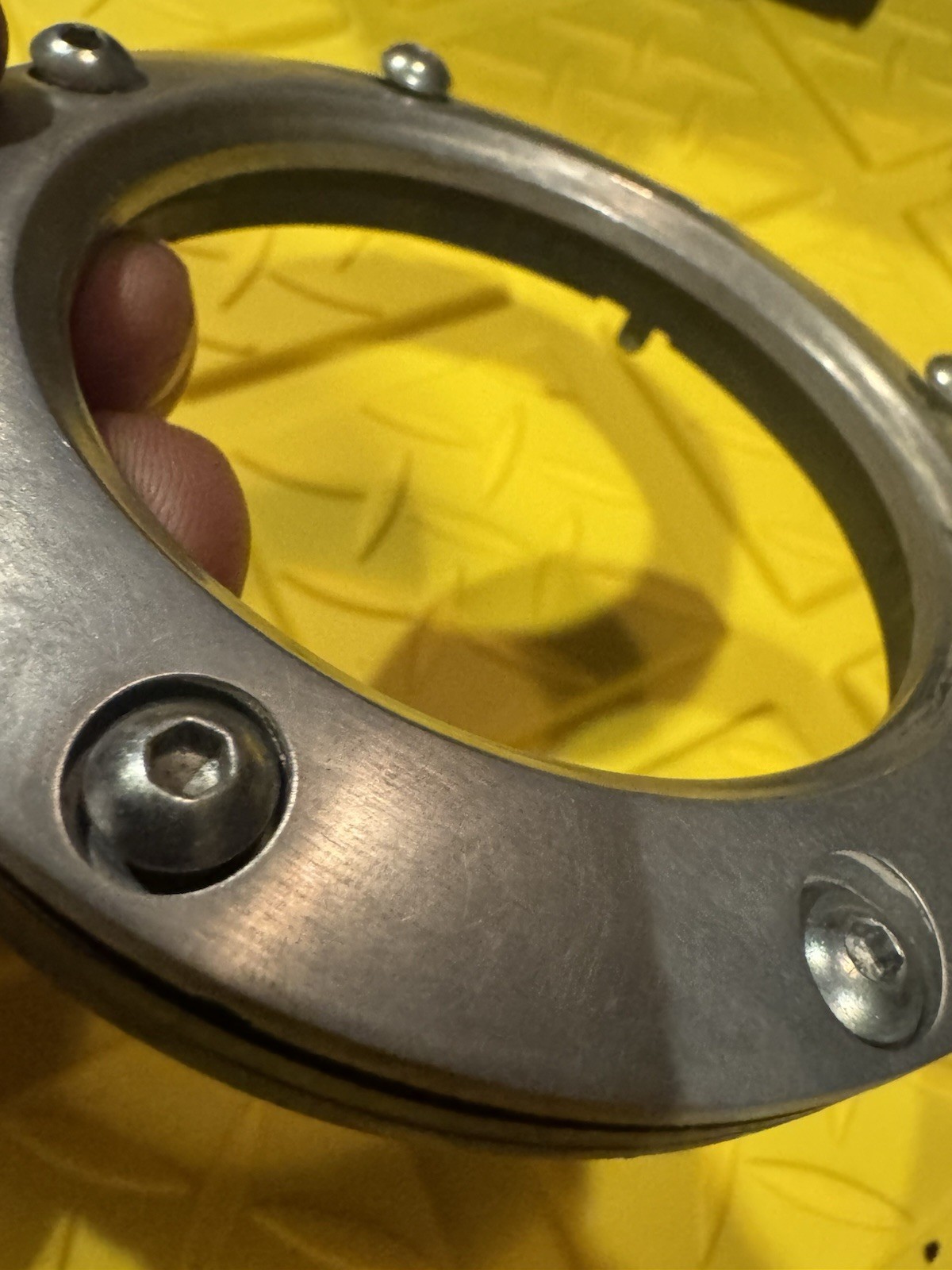 Harley Dyna Center Fill Fuel Tank Gas Cap Trim Ring And Retainer Parts 2004-17